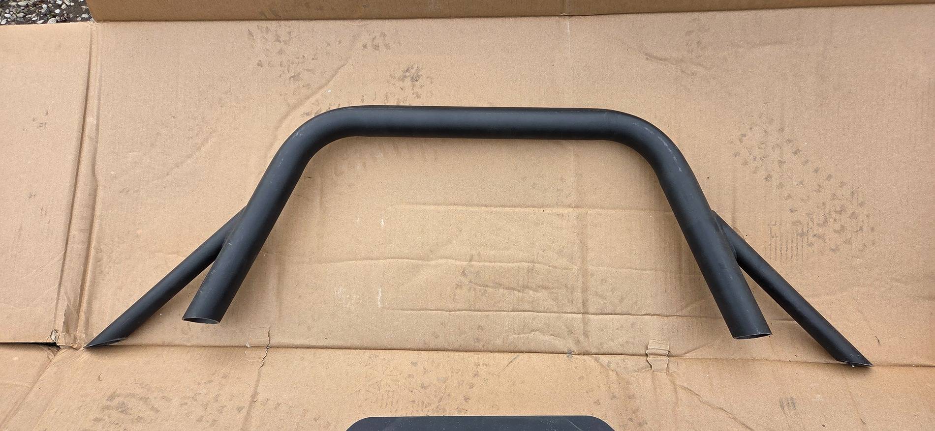 Ford Bronco 4wp front bumper and winch plate $200 20250404_175226
