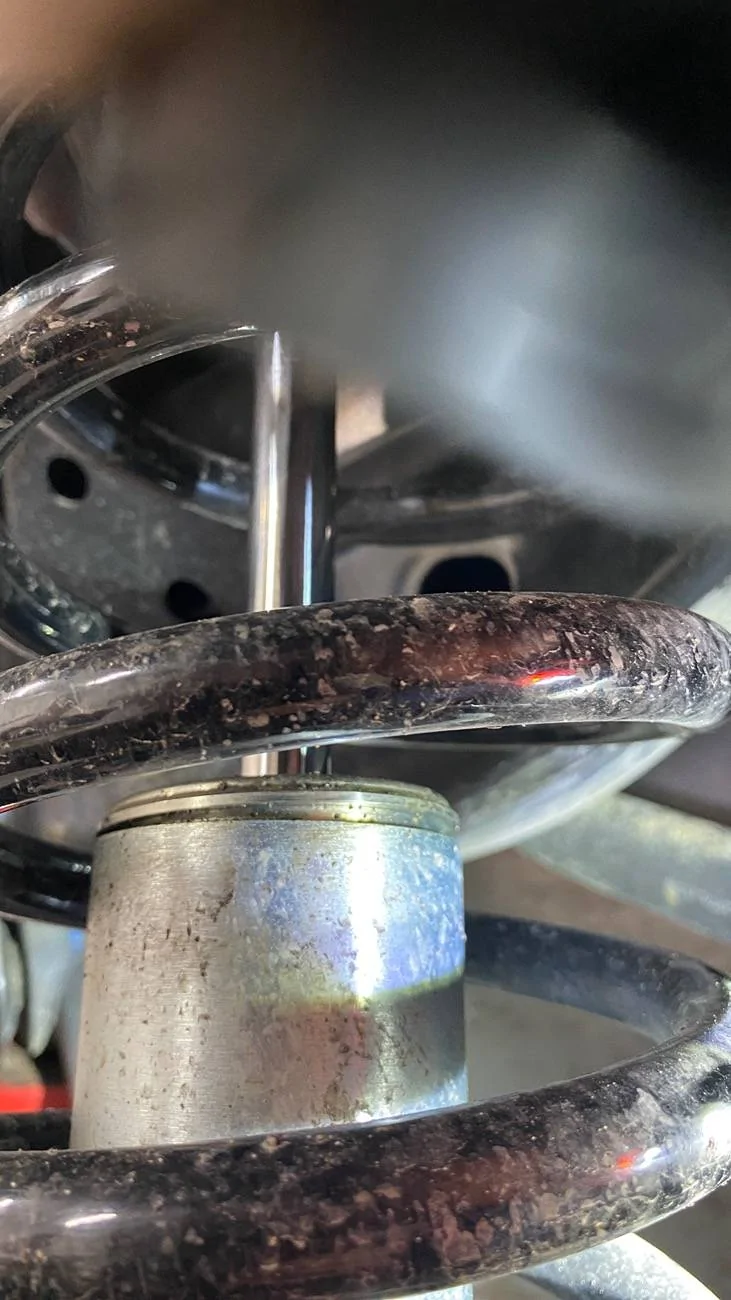 Ford Bronco New Bilstein 6100 failure. IMG_2943