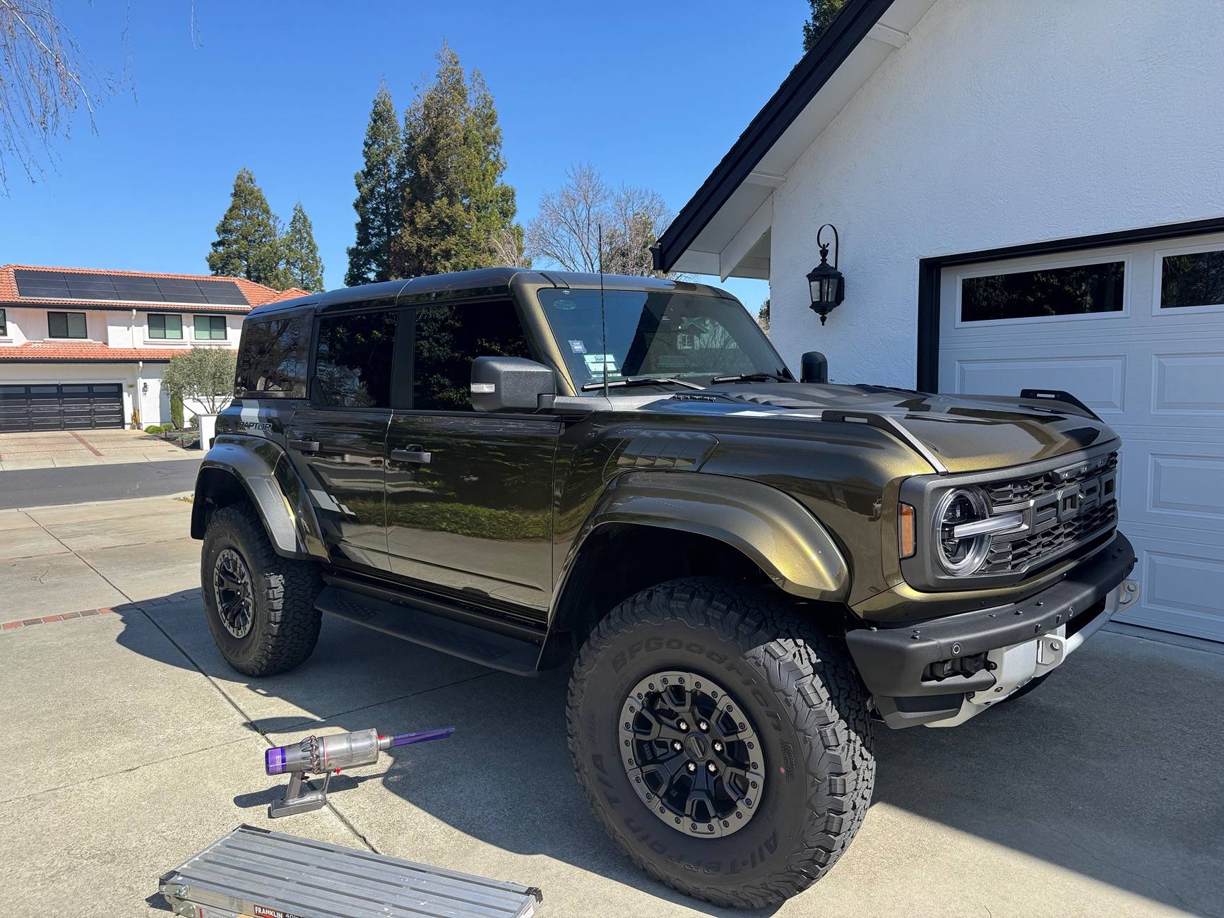 Ford Bronco Finding a Braptor in cali. IMG_5925