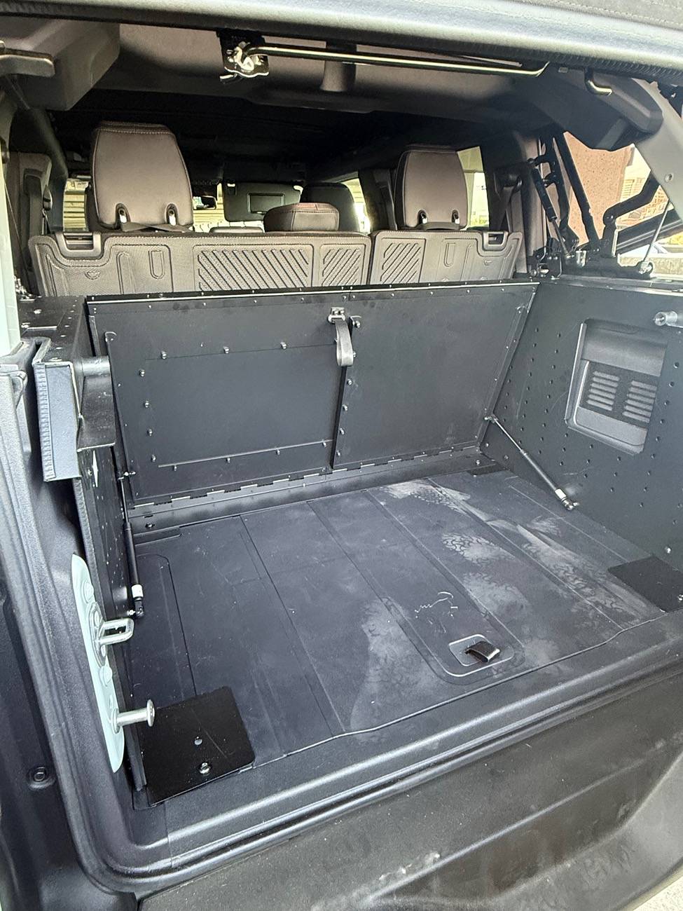 Ford Bronco EZ 4x4 Bronco Trunk review and discount code IMG_1303