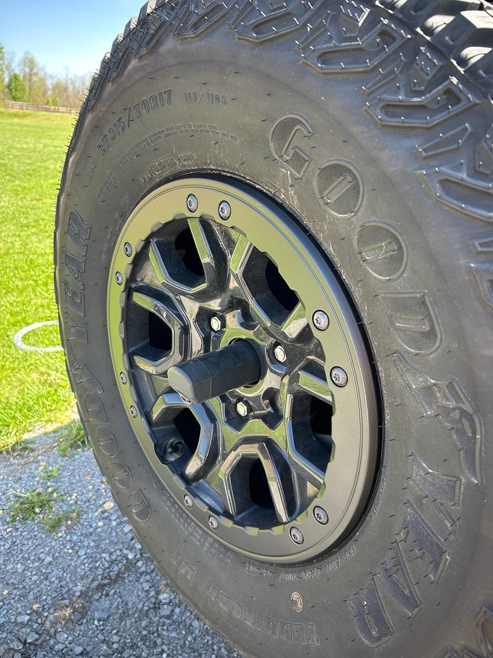 Ford Bronco Painted my beauty rings IMG_0142