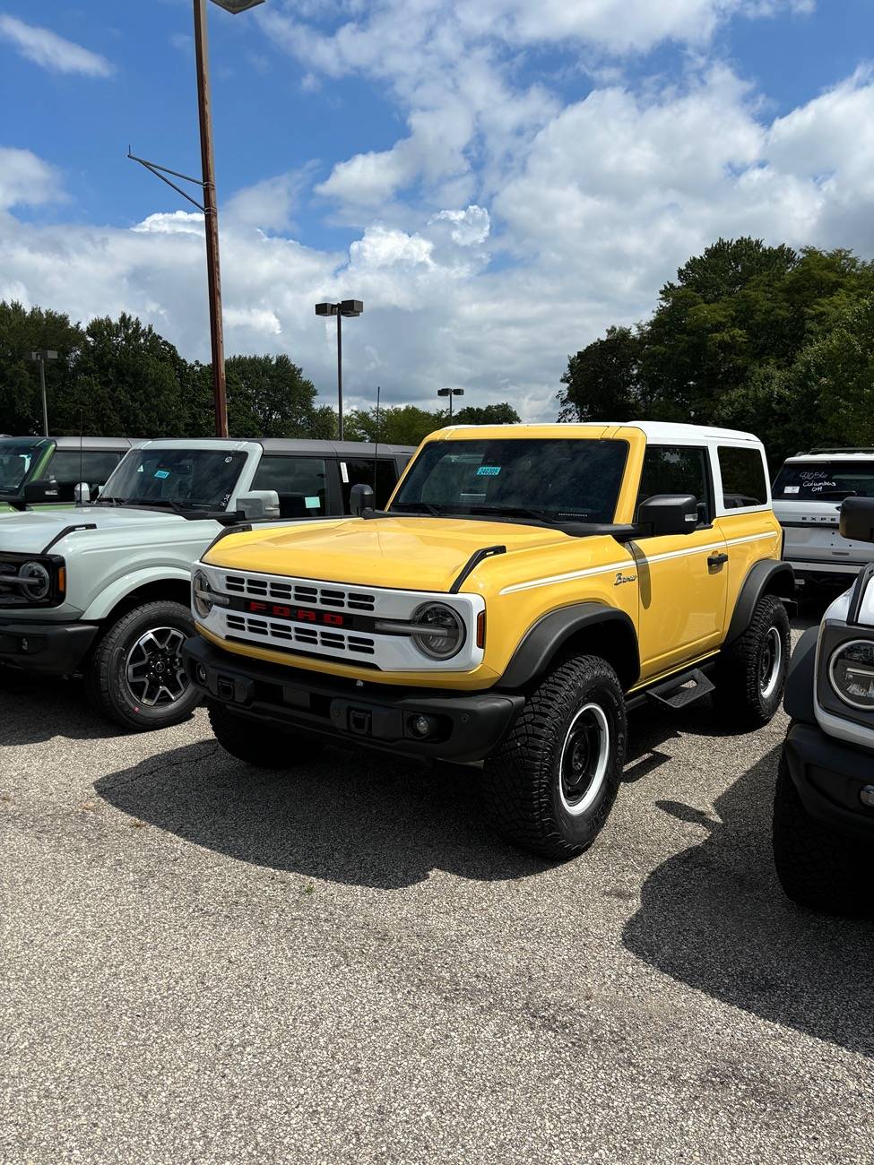 Ford Bronco Let's see the stablemates!!! IMG_7878