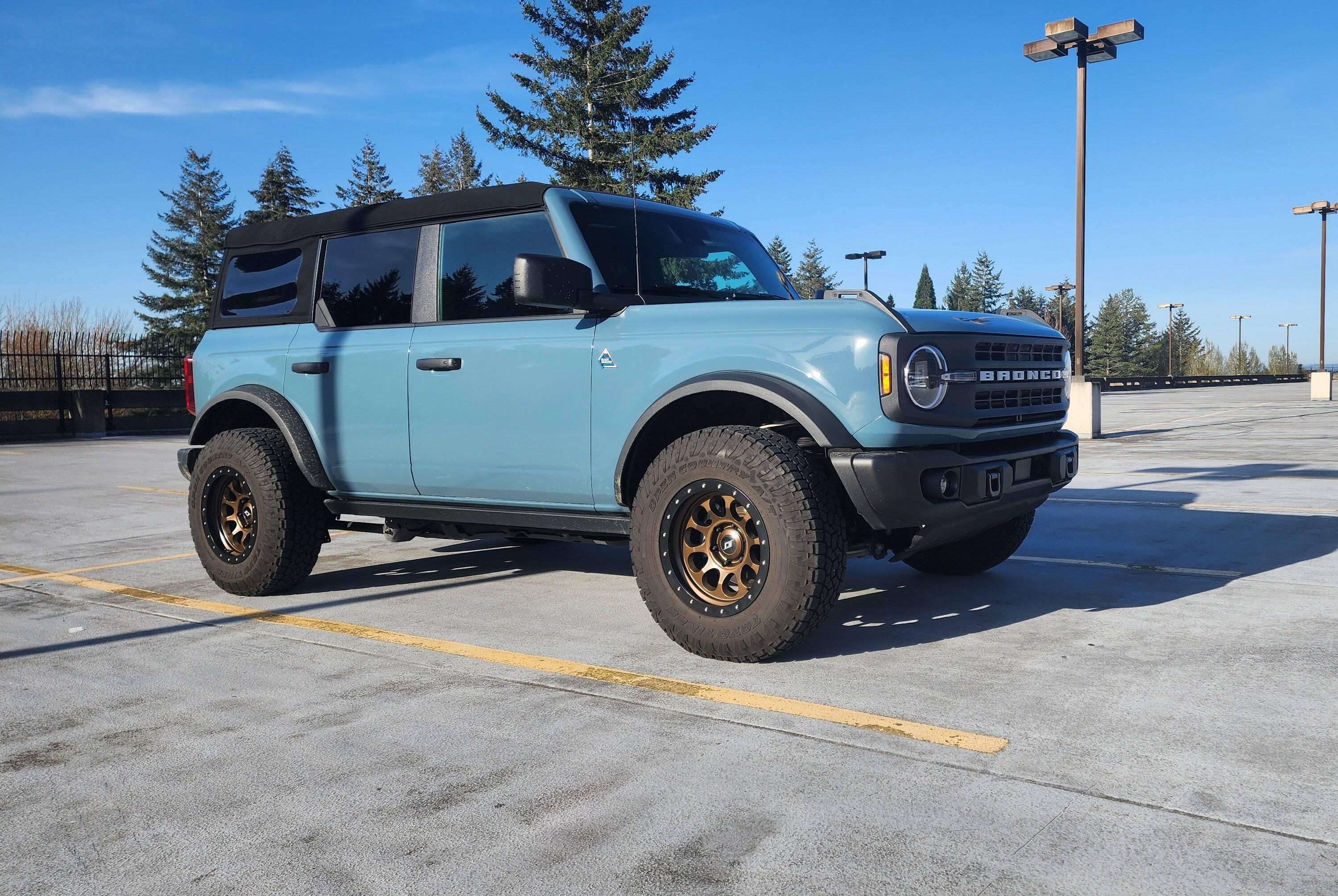 Ford Bronco New Owner here! 23 4dr Black Diamond 1000003561
