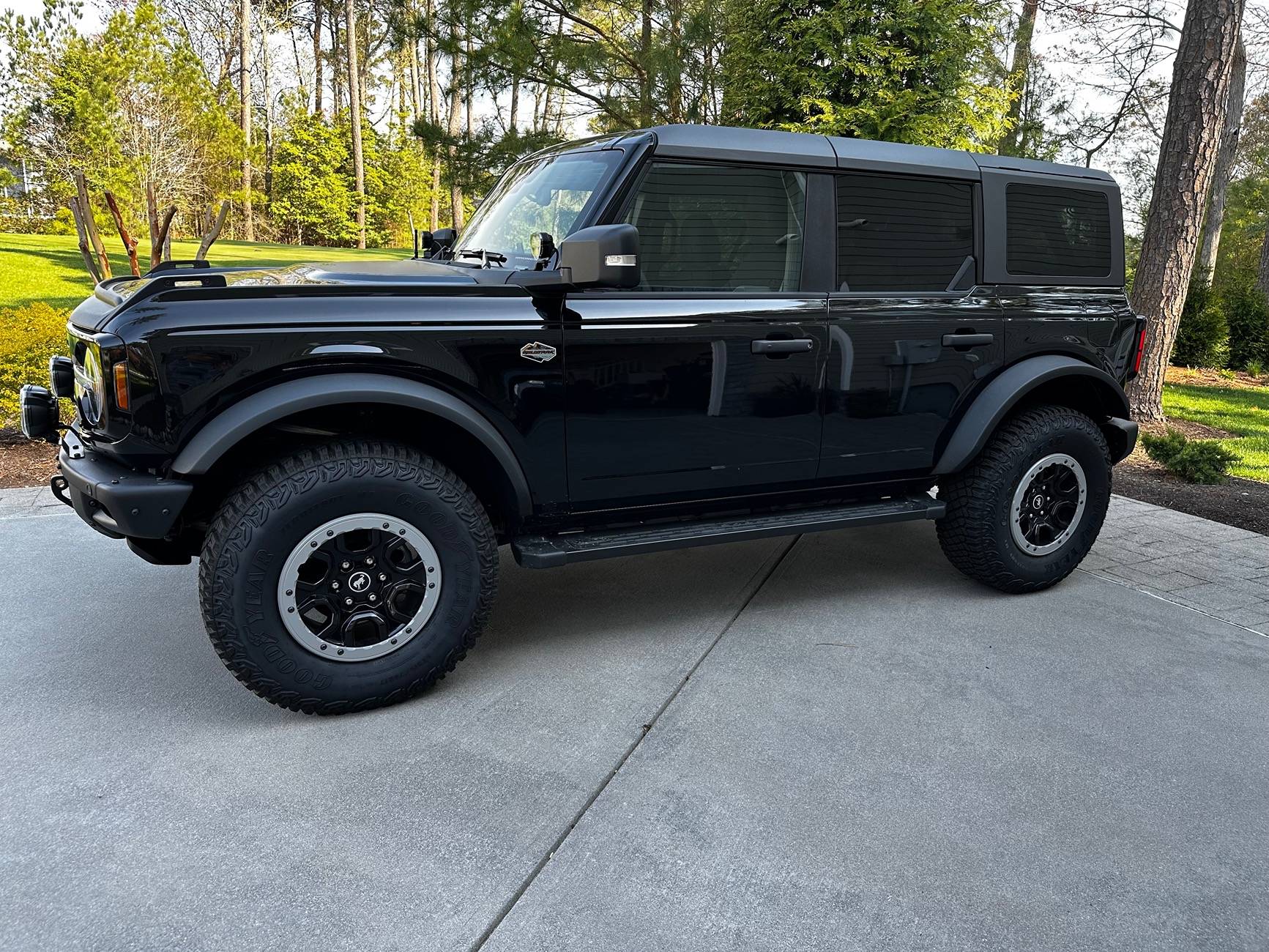 Ford Bronco Painted my beauty rings IMG_9766