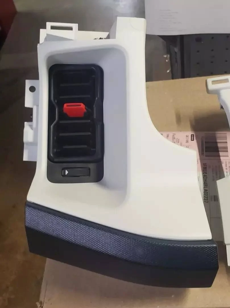 Ford Bronco Lower dash trim swap, can't find onyx color. heritage dash trim