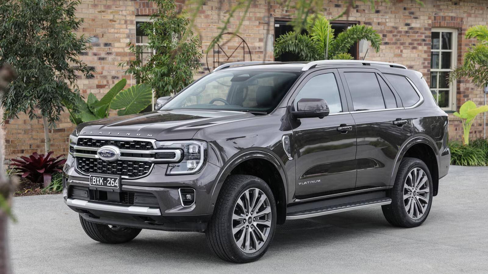Ford Bronco Lincoln Bronco? 1744464853826-tw