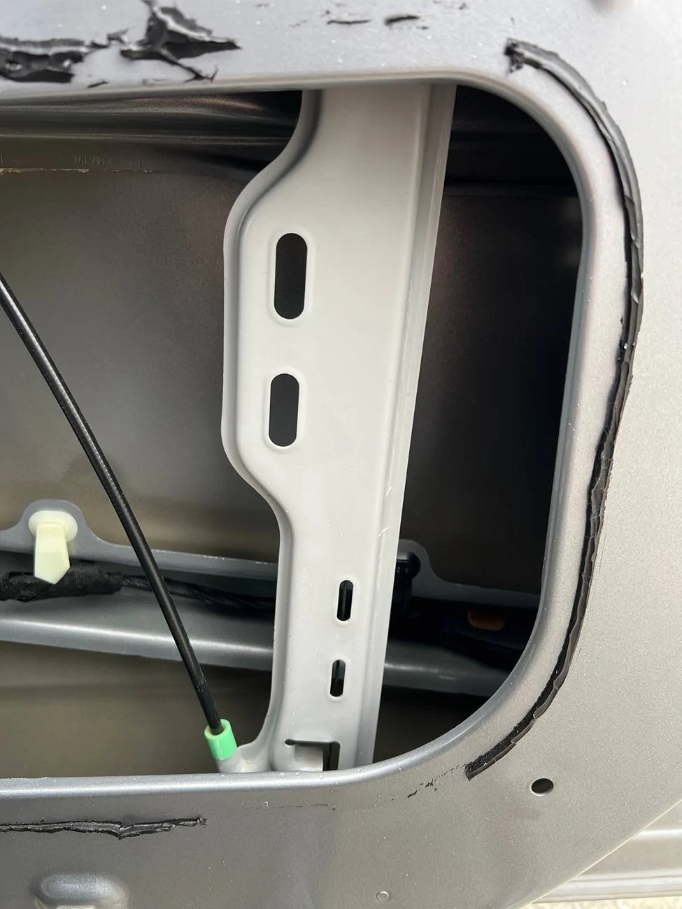 Any 2023 Bronco owners have the Window Rattle issue? | Page 8 ...