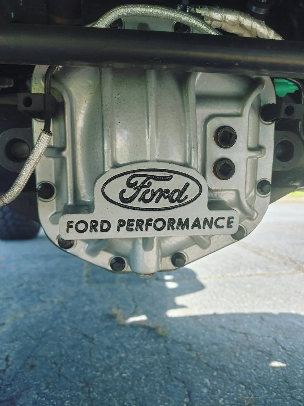 Ford Bronco Ford Performance DIff Cover paint chipping 0418250959a_HDR