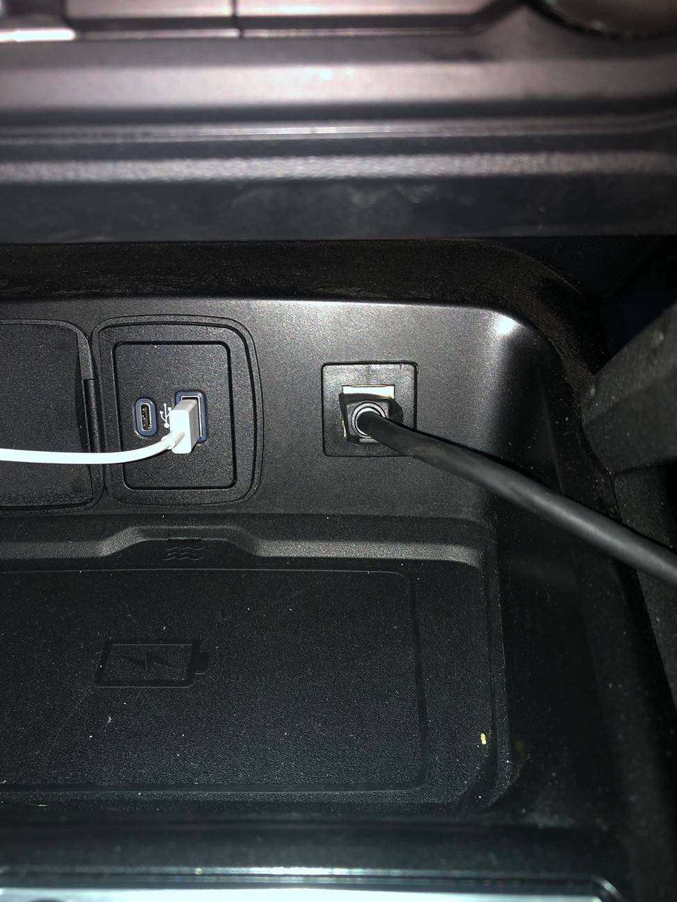 Ford Bronco New mounting bracket available for another unused space IMG_5299