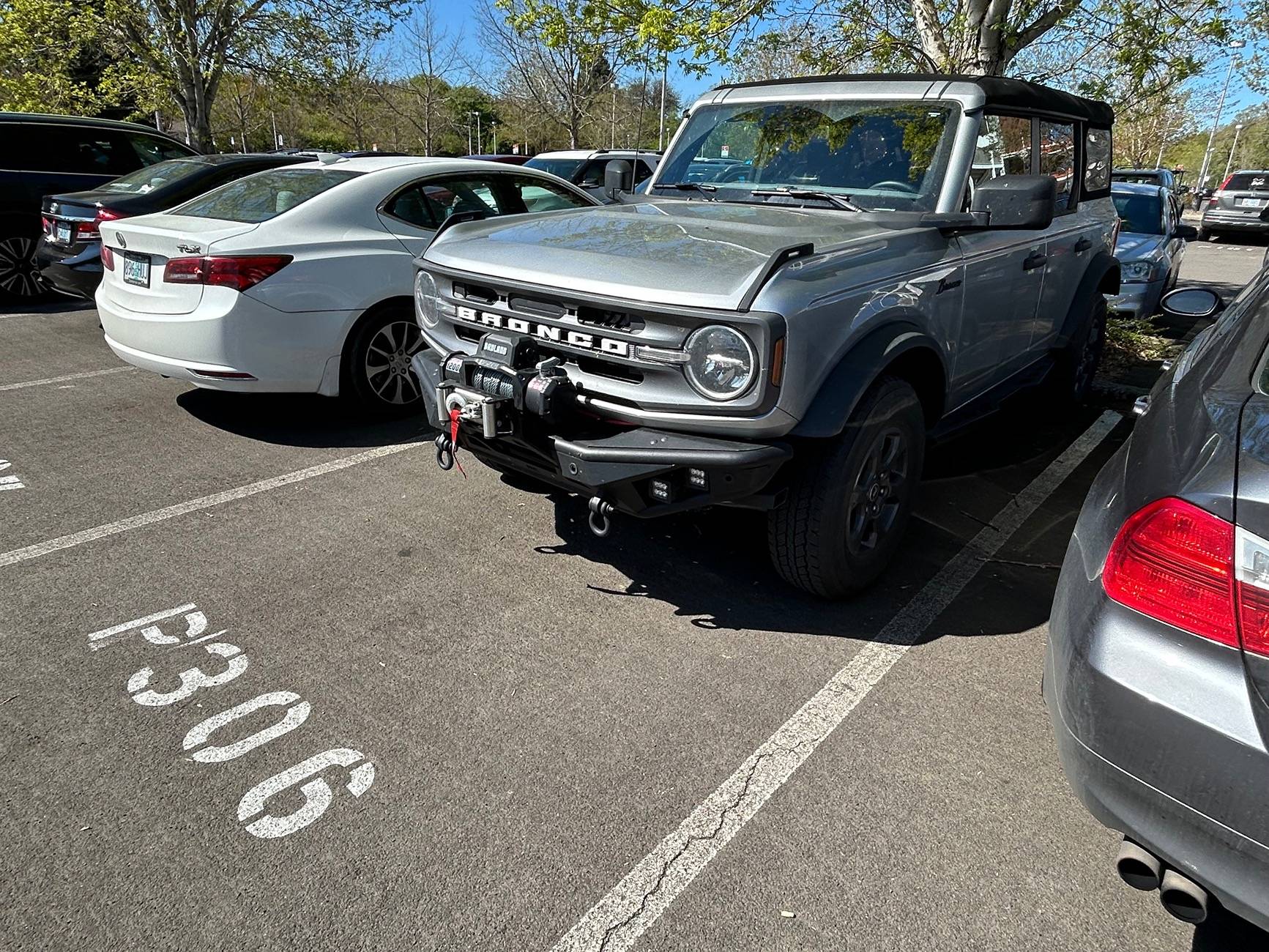 Ford Bronco Rough Country vs DV8 (bumpers) IMG_2715