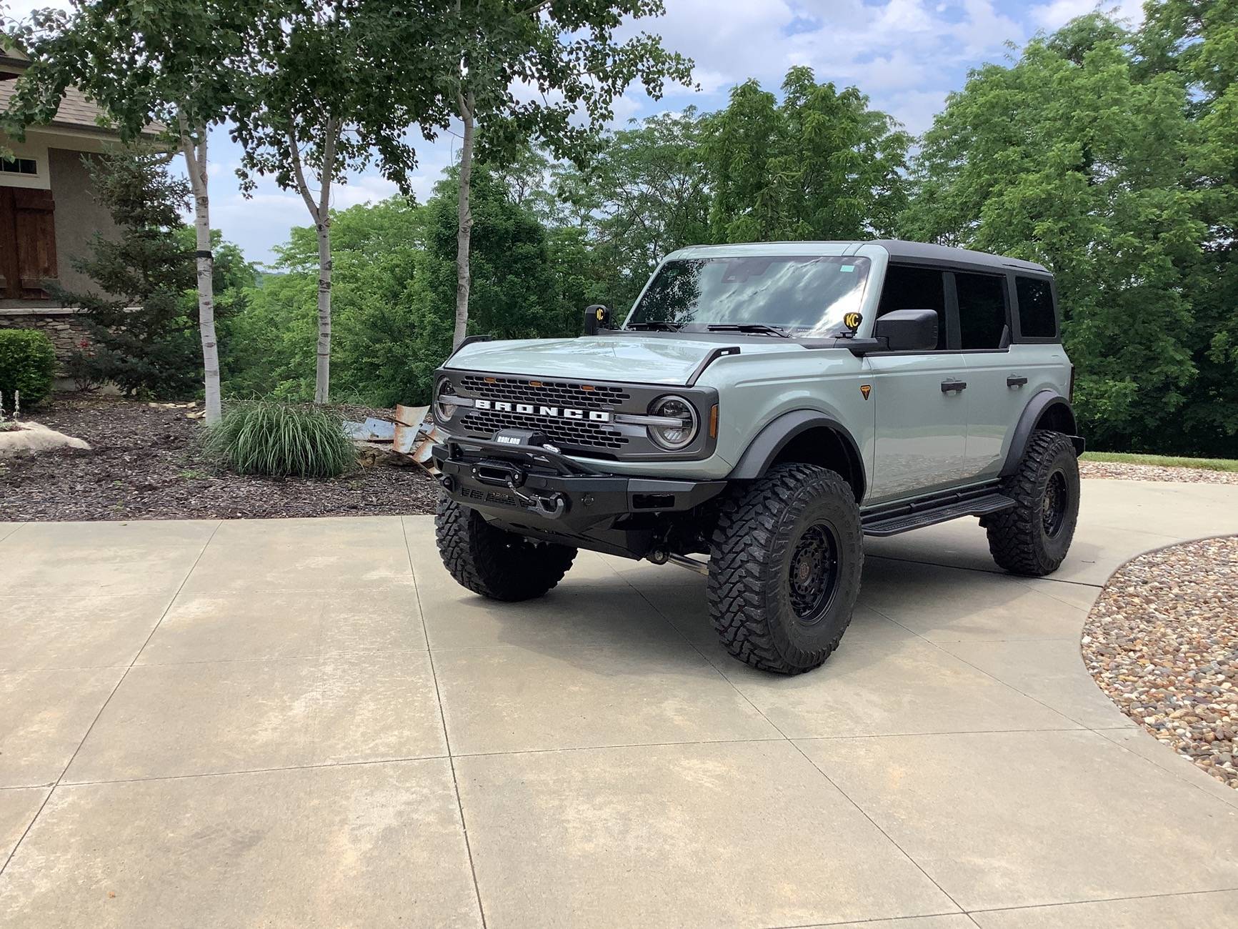 Ford Bronco Rough Country vs DV8 (bumpers) 2C0D2D6C-1FDD-4202-B44D-2F84228E53E1
