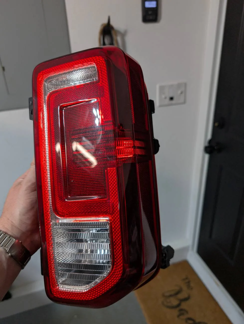 Ford Bronco OEM Halogen Tail Lights PXL_20250406_150012007.RAW-01.COVER