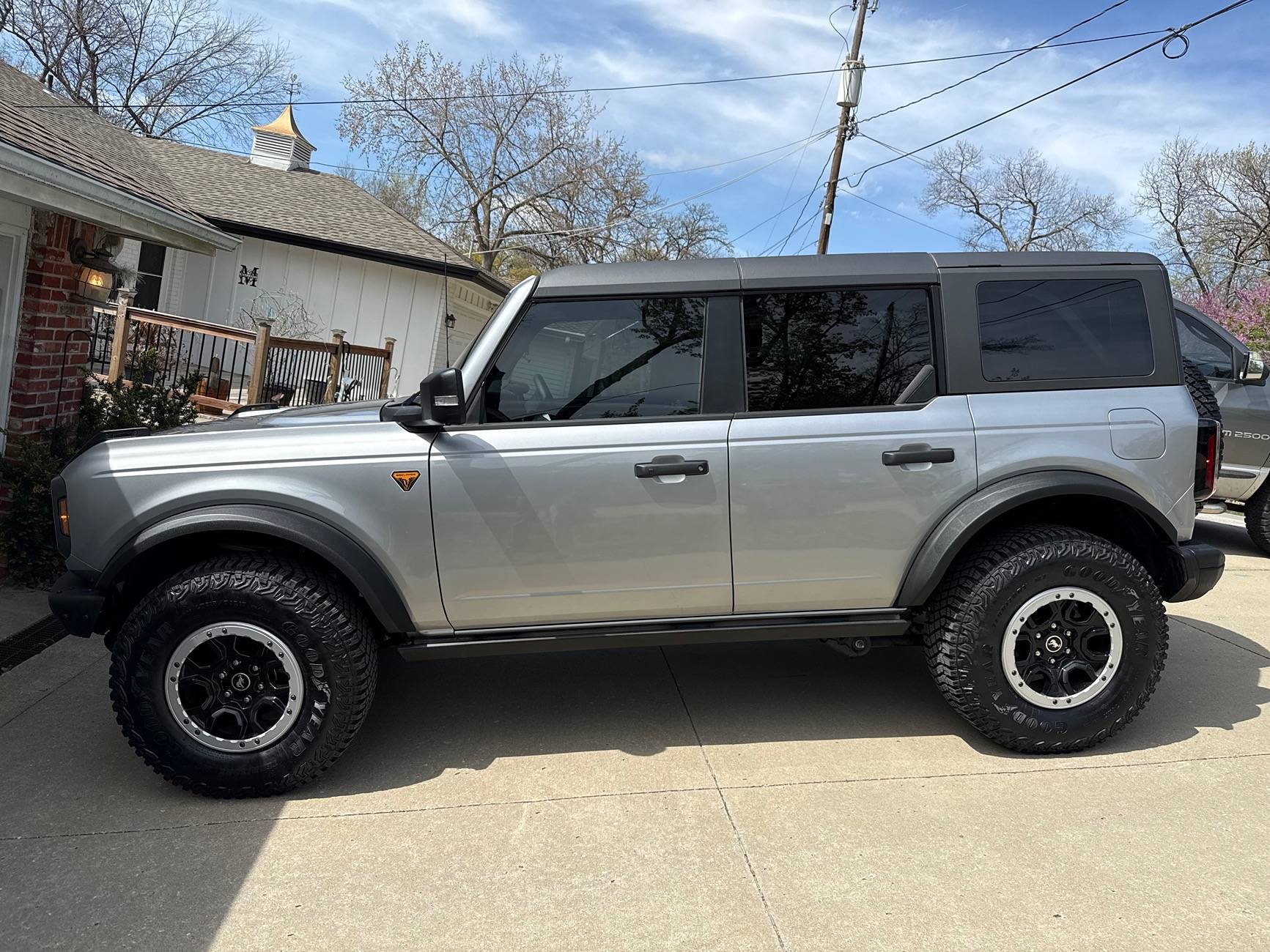 Ford Bronco Iconic Silver Paint Thread IMG_0673
