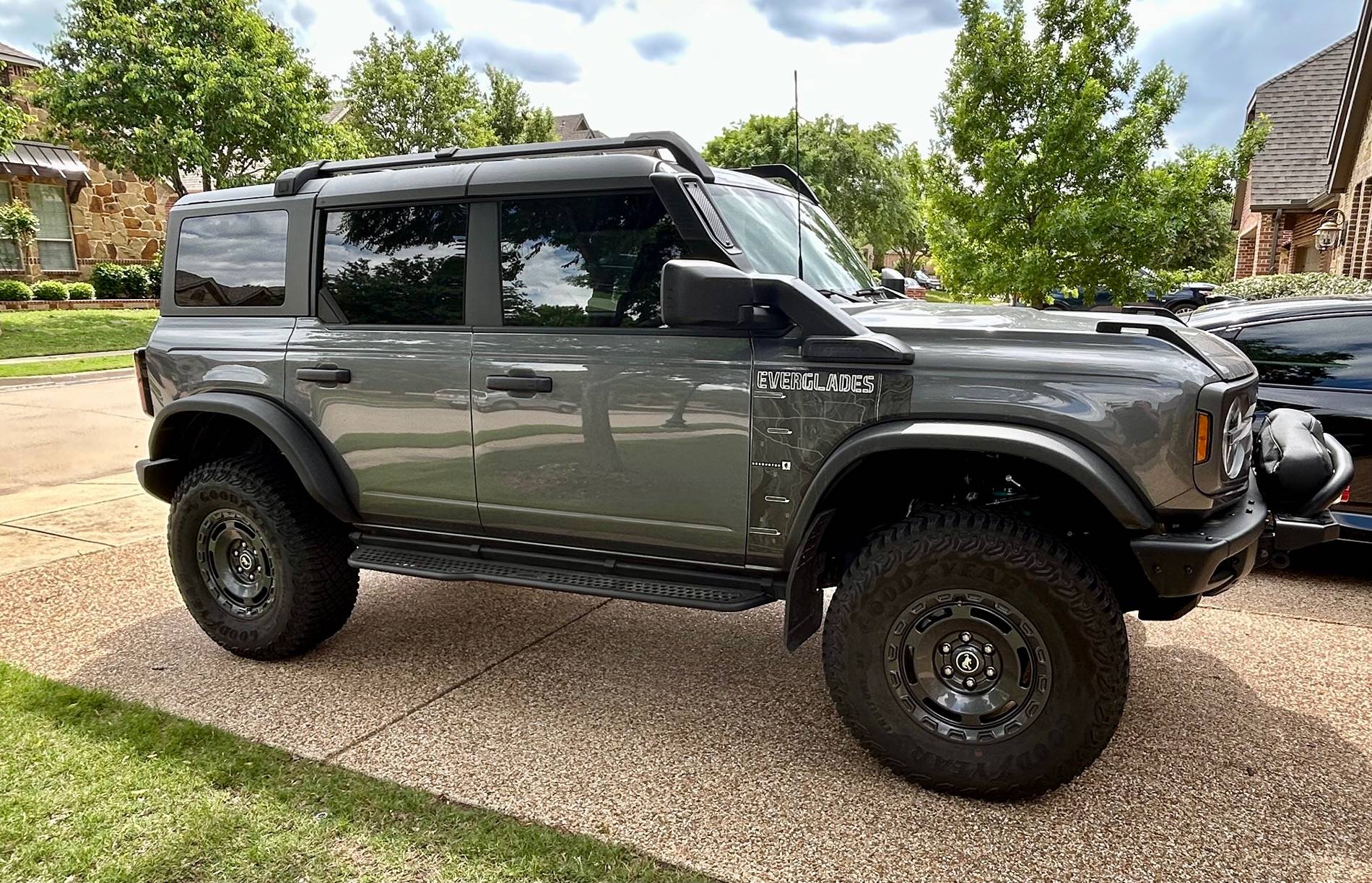 Ford Bronco Dobinsons MRR 3 way adjustable suspension - anyone install? IMG_0408