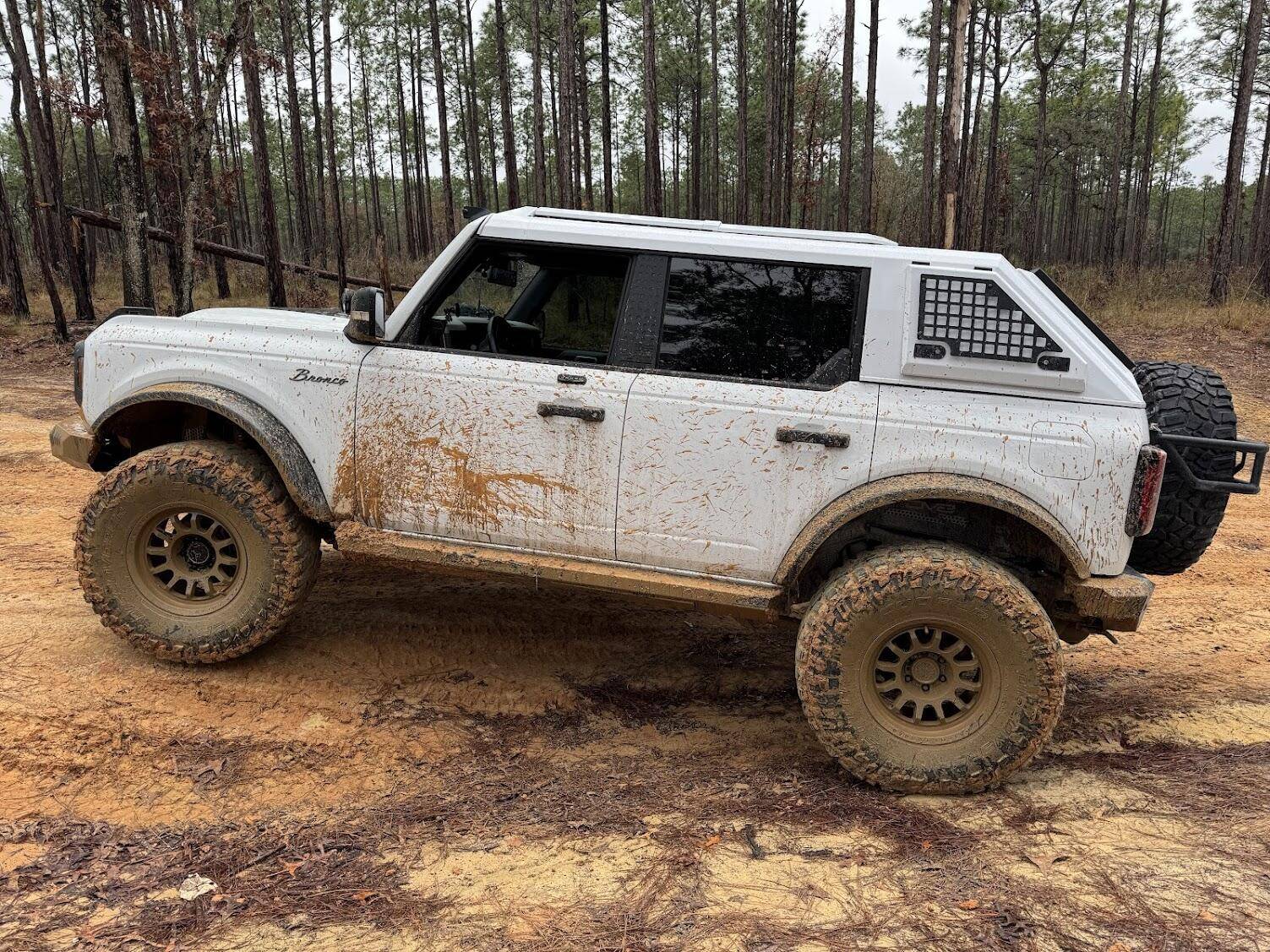 Ford Bronco Admit it, your rig is a "mall crawler"... 1745507995638-5k