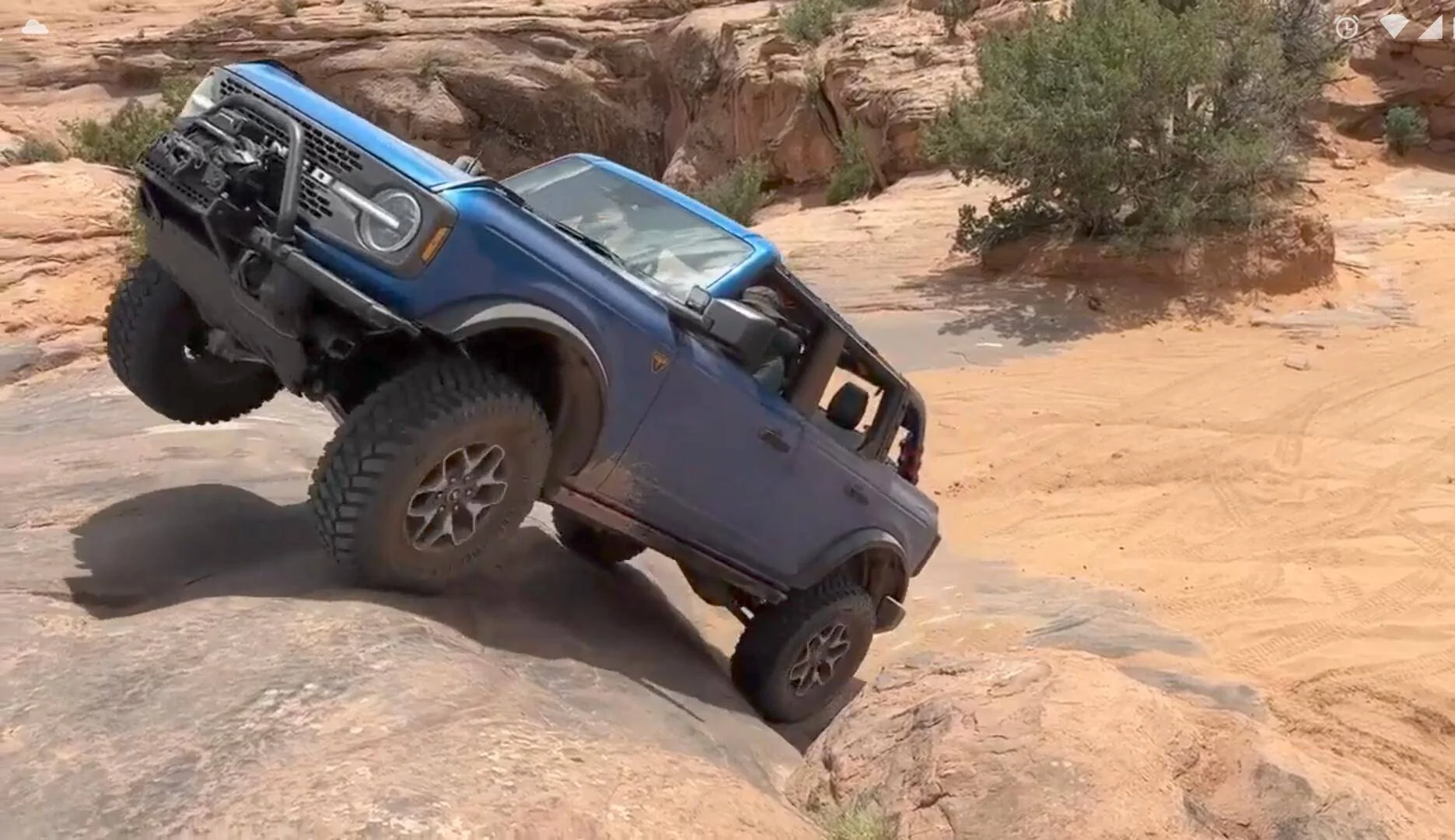 Ford Bronco Admit it, your rig is a "mall crawler"... 1000011159