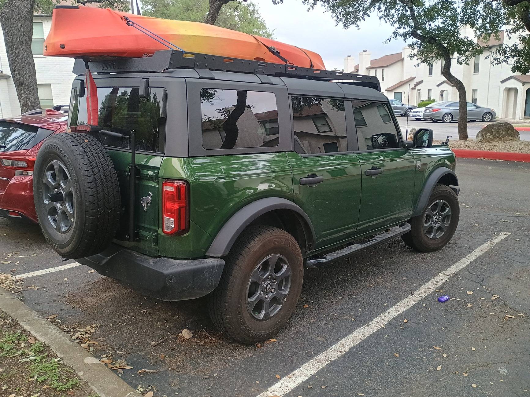 Ford Bronco TrailRax 4 Door Roof Rack w/ Kayaks on top 1000004471