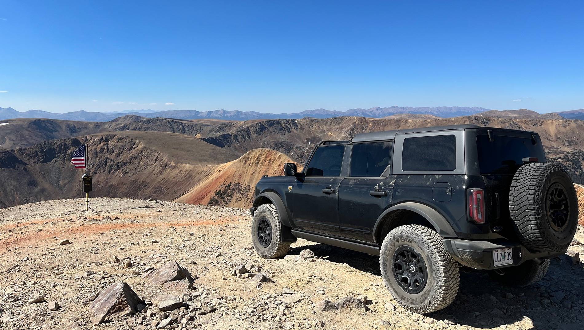 Ford Bronco Admit it, your rig is a "mall crawler"... IMG_1561