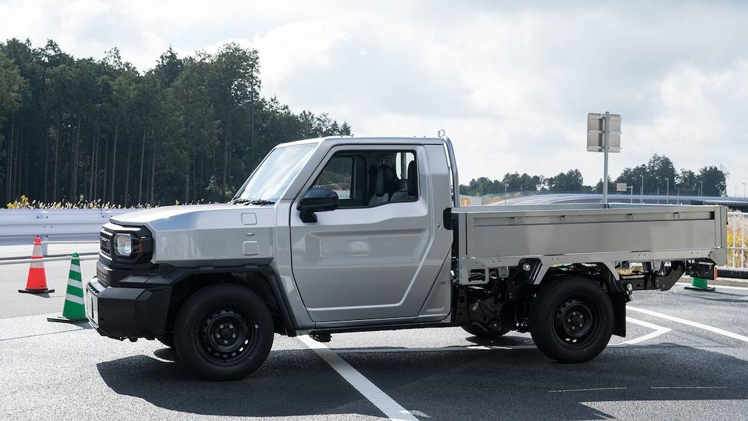 Ford Bronco $24,950 SLATE Truck / SUV Info & News 2024-Toyota-IMV-0-JMS-First-Drive-1