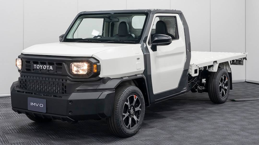 Ford Bronco $24,950 SLATE Truck / SUV Info & News 2024-Toyota-IMV-0-JMS-First-Drive-7
