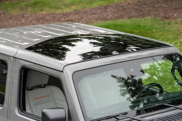 Ford Bronco Clear hard roof panels. 1745590526947-s