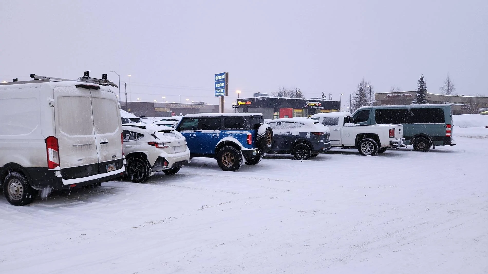 Ford Bronco Admit it, your rig is a "mall crawler"... 20240104_102055