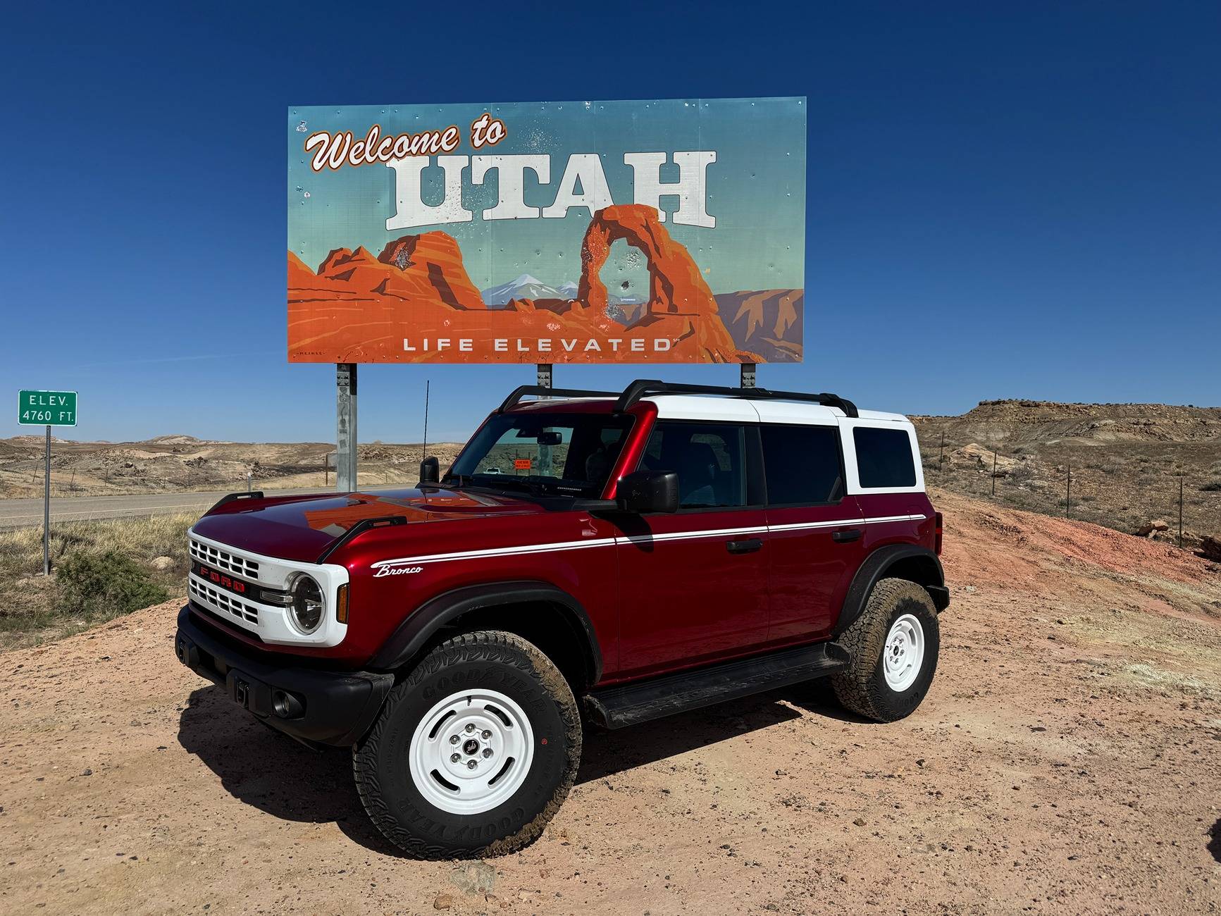 Ford Bronco Admit it, your rig is a "mall crawler"... IMG_2555.JPG