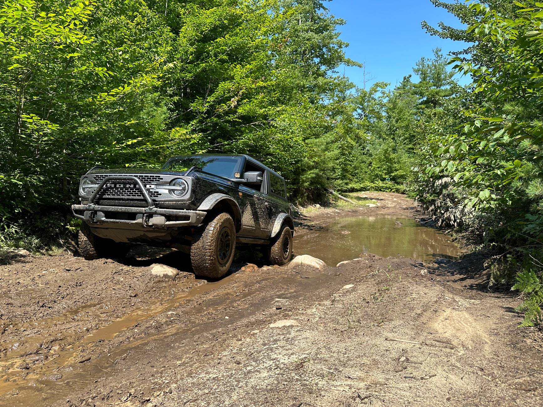 Ford Bronco Admit it, your rig is a "mall crawler"... IMG_9278