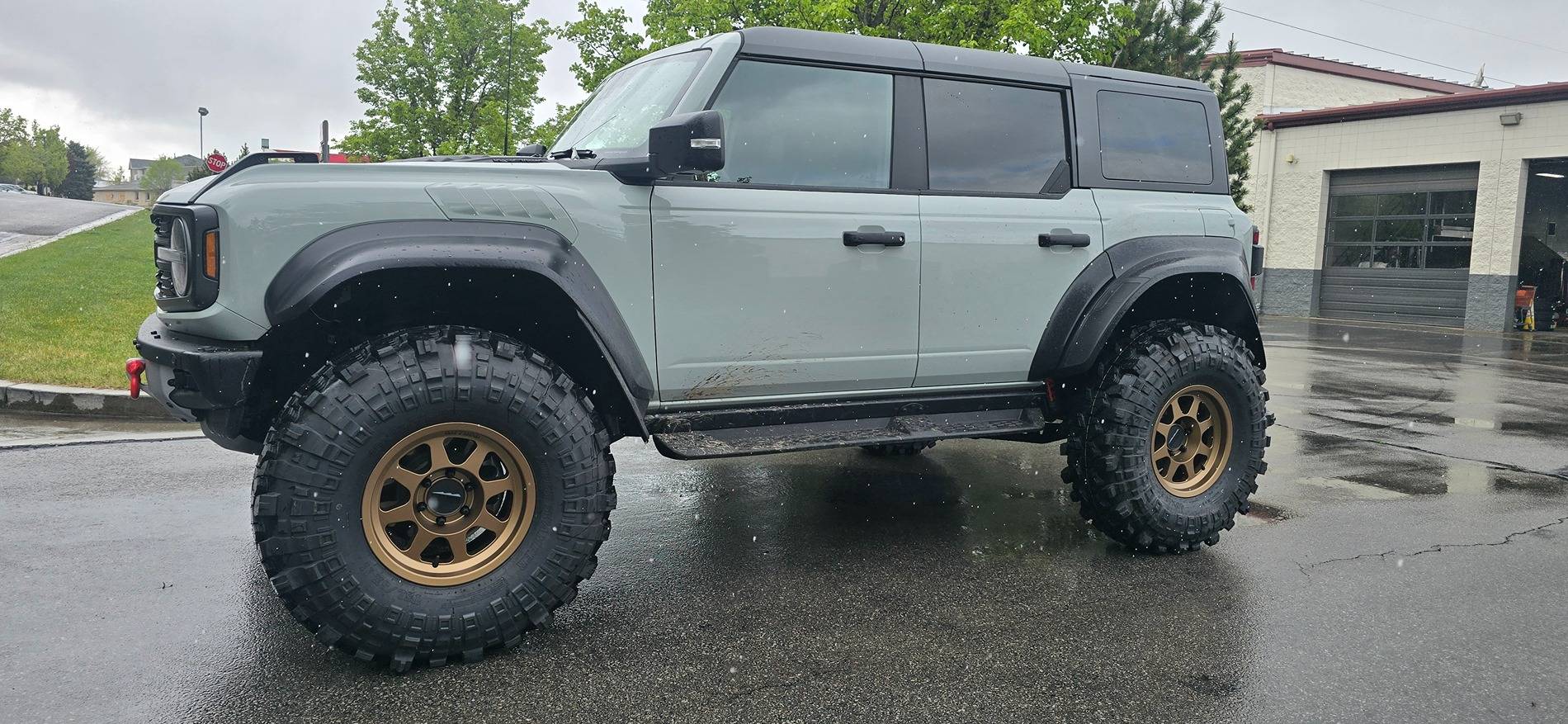 Ford Bronco BRONCO RAPTOR ON 40's 20250418_100657