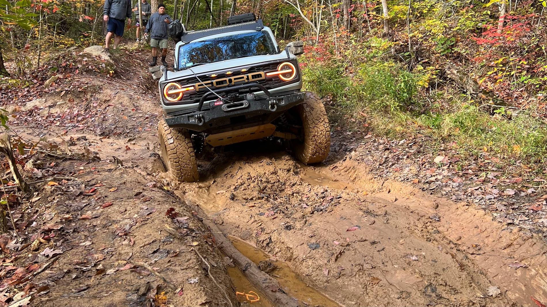 Ford Bronco Admit it, your rig is a "mall crawler"... IMG_6694
