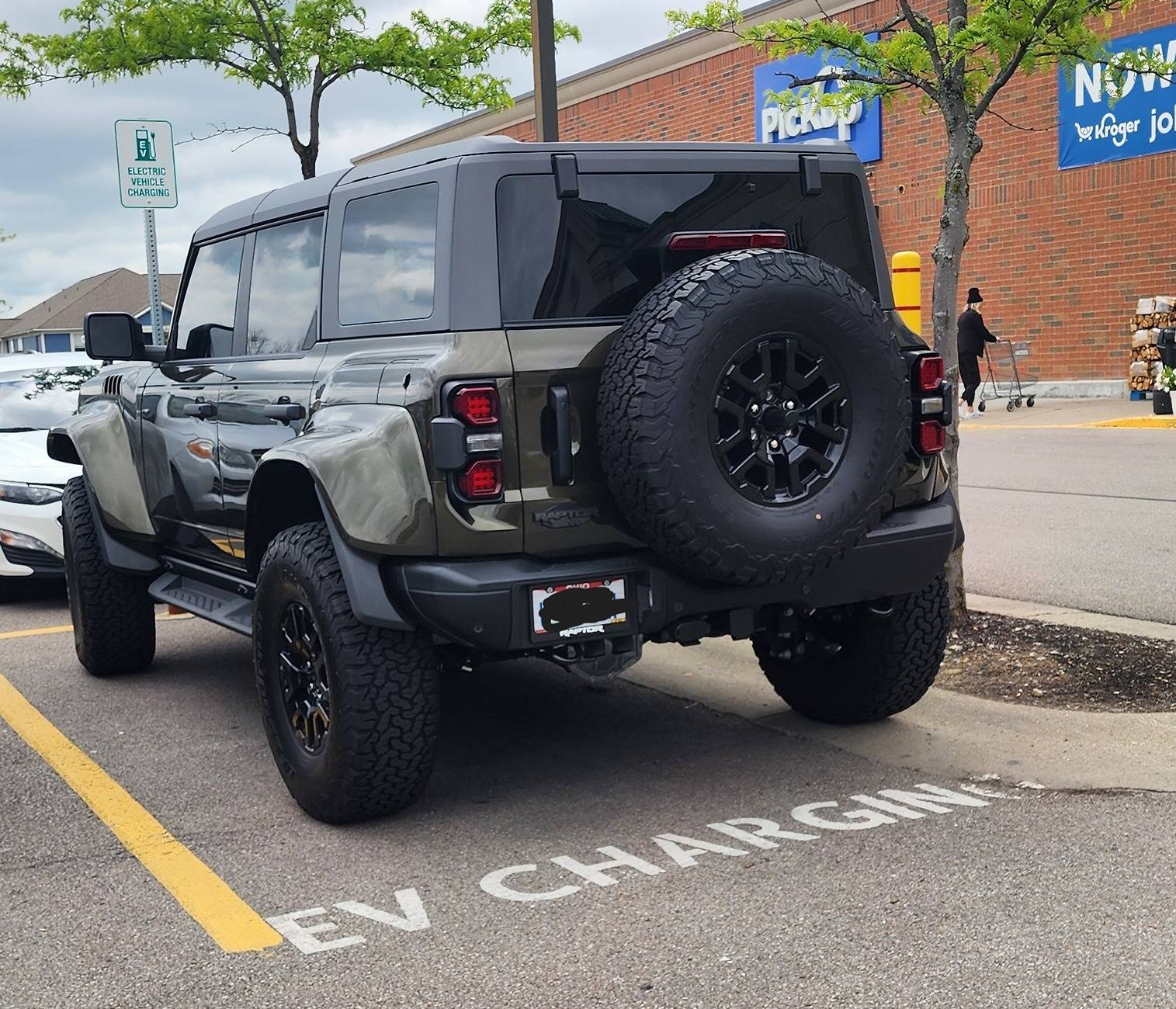 Ford Bronco Admit it, your rig is a "mall crawler"... EV_Raptor_Cropped
