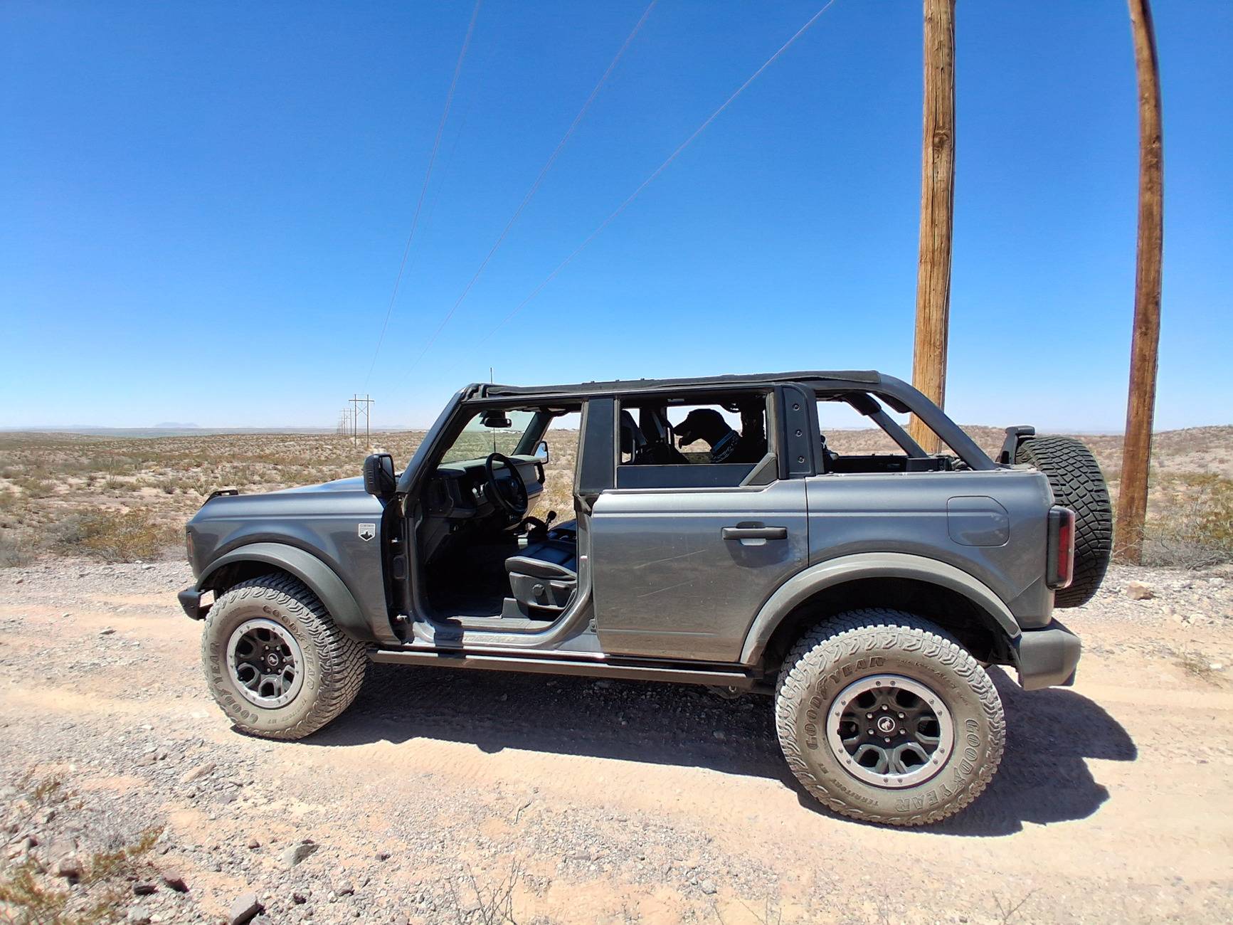 Ford Bronco CARBONIZED GRAY Bronco Club 20250427_122138