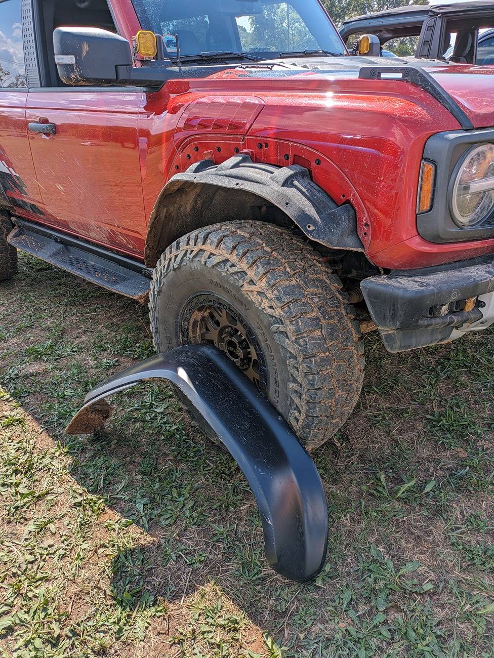 Ford Bronco Admit it, your rig is a "mall crawler"... 1000002787