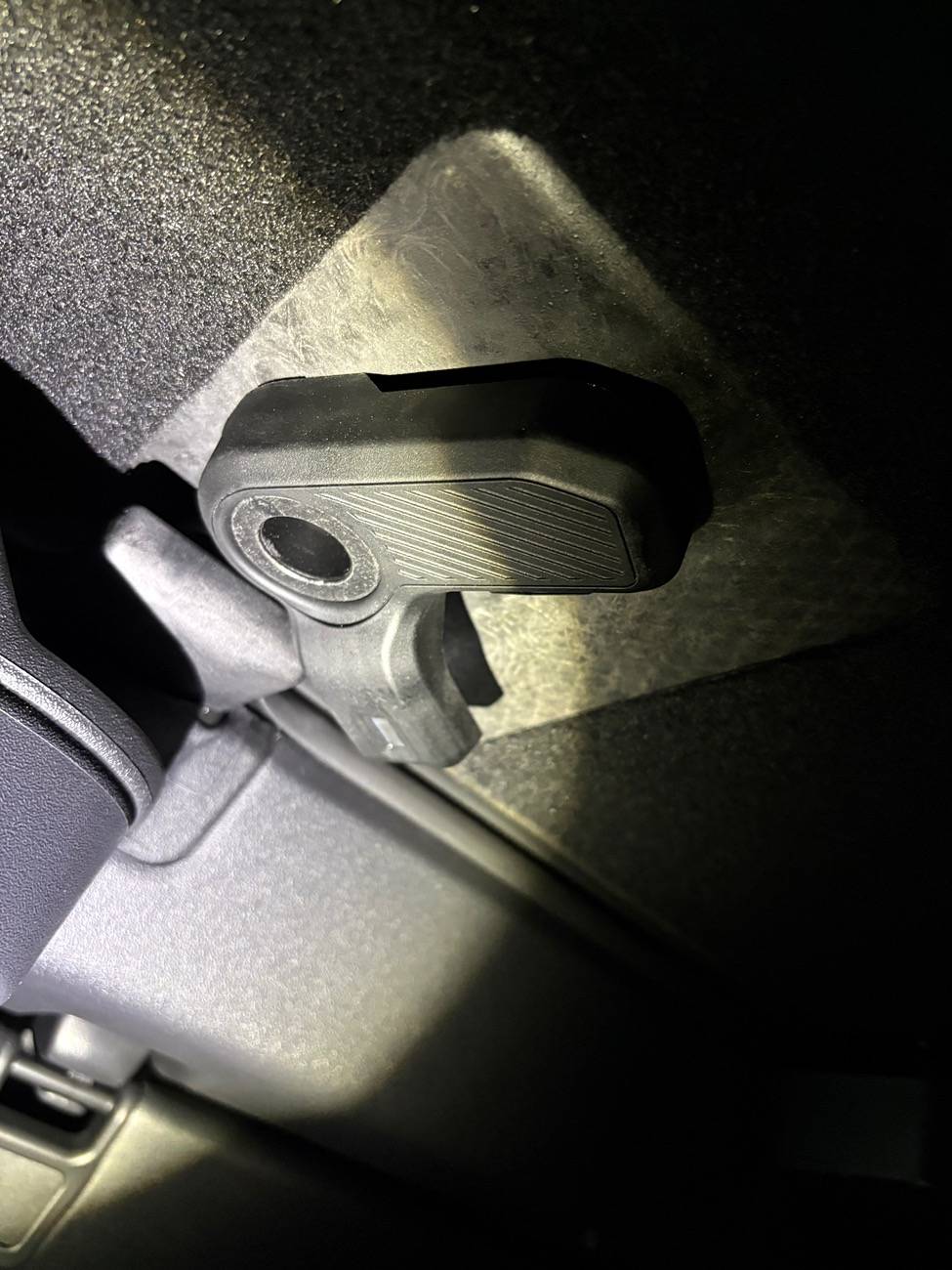 Ford Bronco OBX Hardtop latches (what am I doing wrong?) IMG_1061