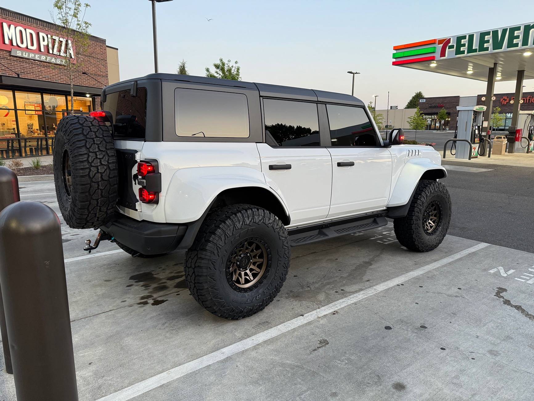 Ford Bronco I’m so frustrated! IMG_5056