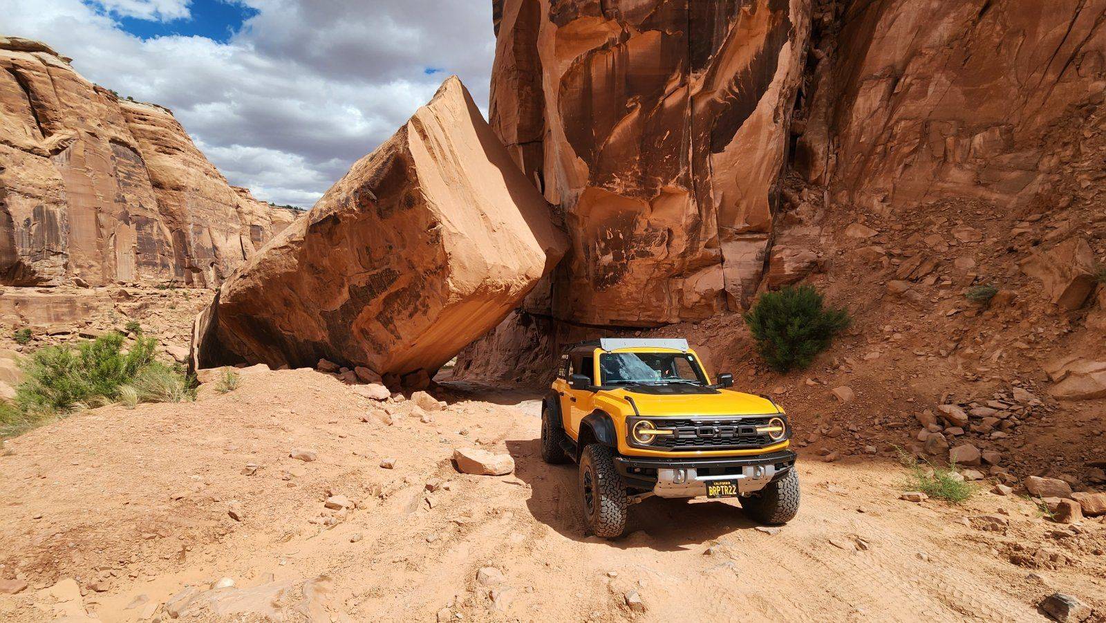 Ford Bronco VERY close on a raptor and have a few questions for those that own one IMG_1387