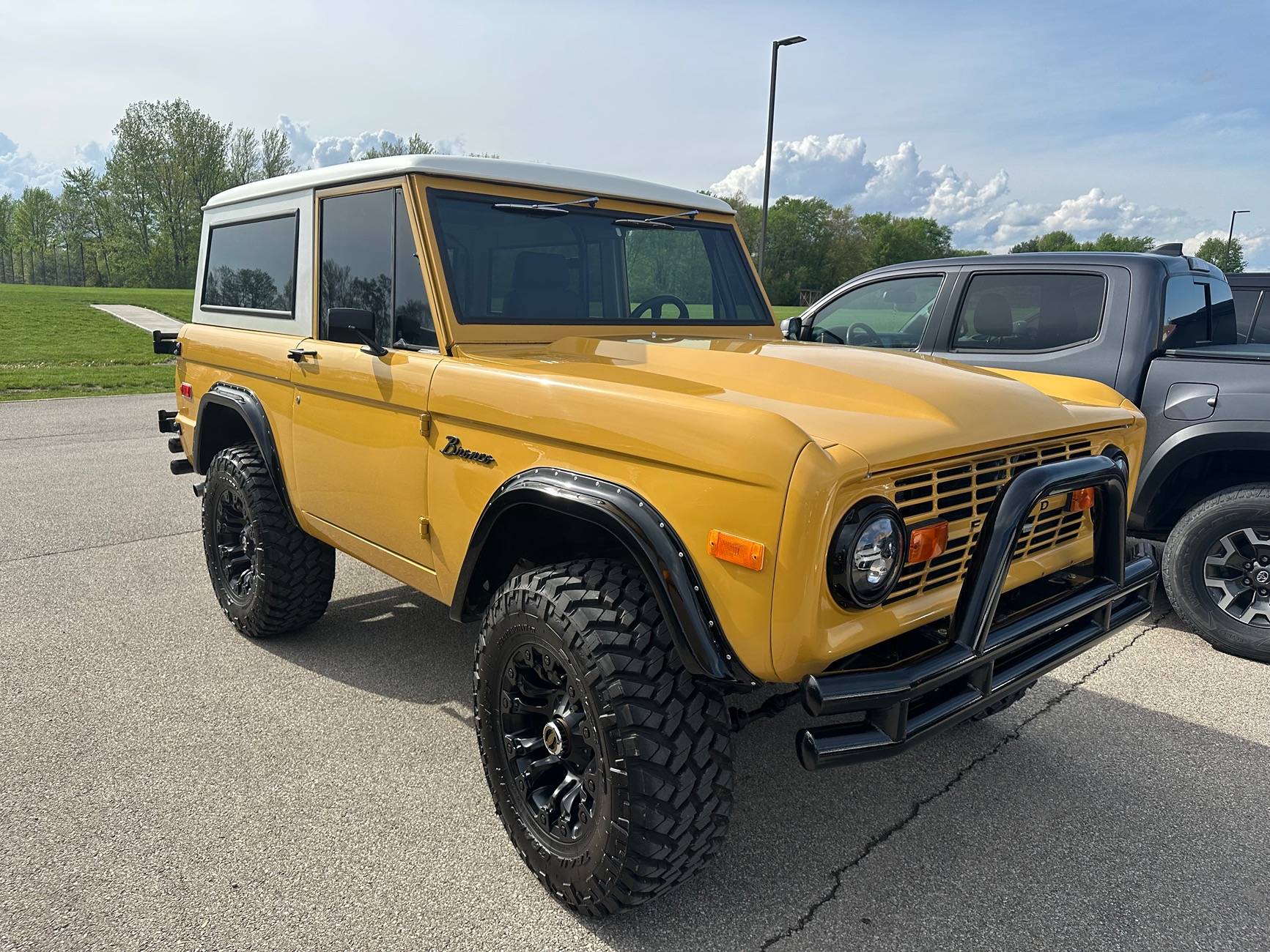 Ford Bronco HERITAGE EDITION Bronco Club IMG_9377