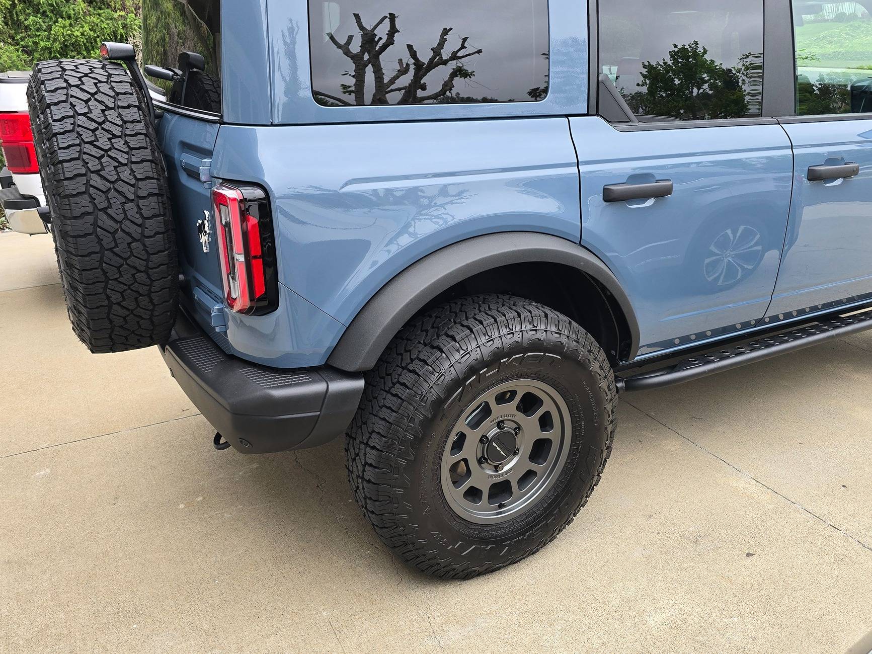 Ford Bronco New wheels: Analog HD or Method 705? 20250503_172419