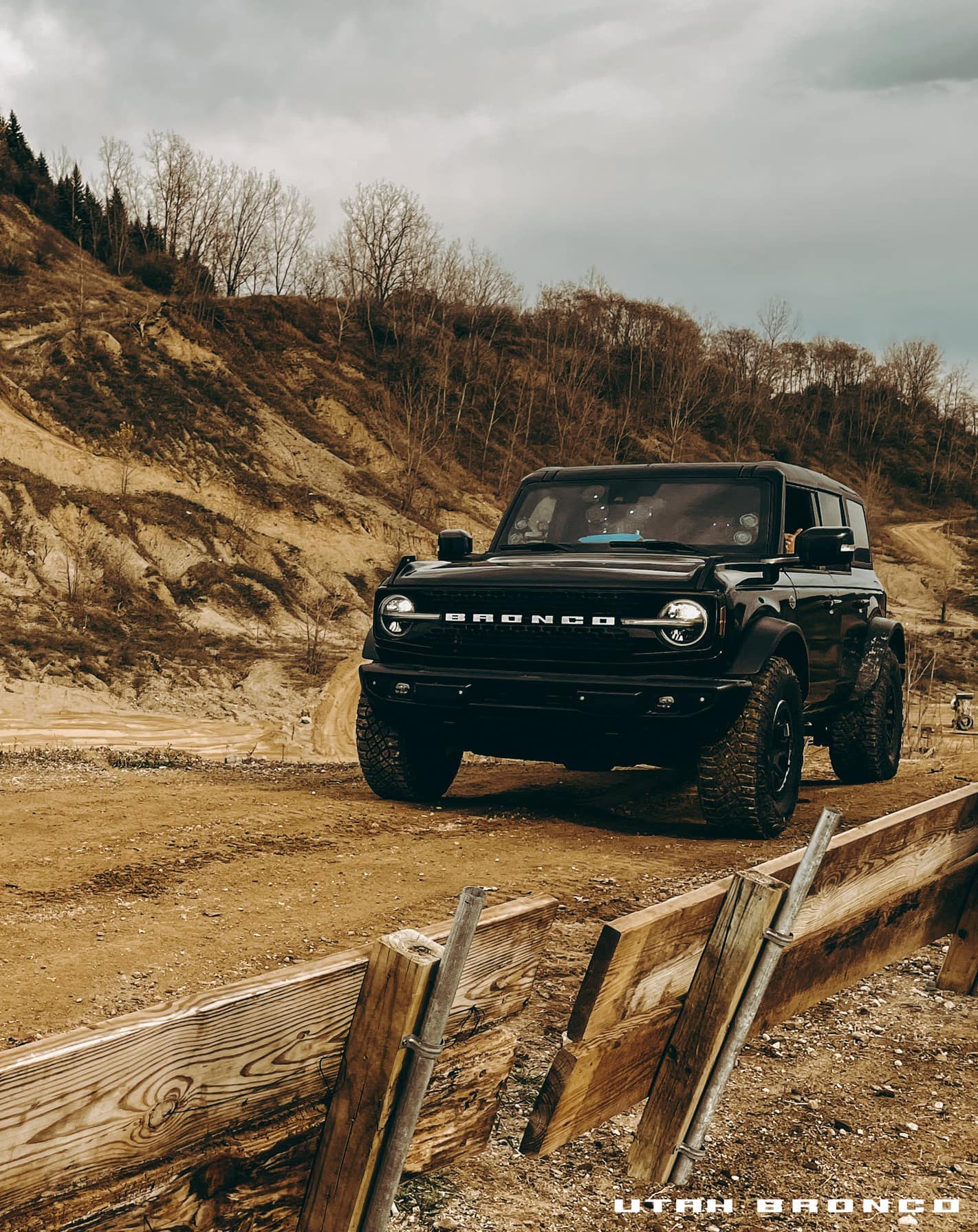 Ford Bronco Wildtrack Sasquatch in Shadow Black w/ 2.7L Engine Wildtrack in Shadow Black w: Sasquatch & 2.7L Engine