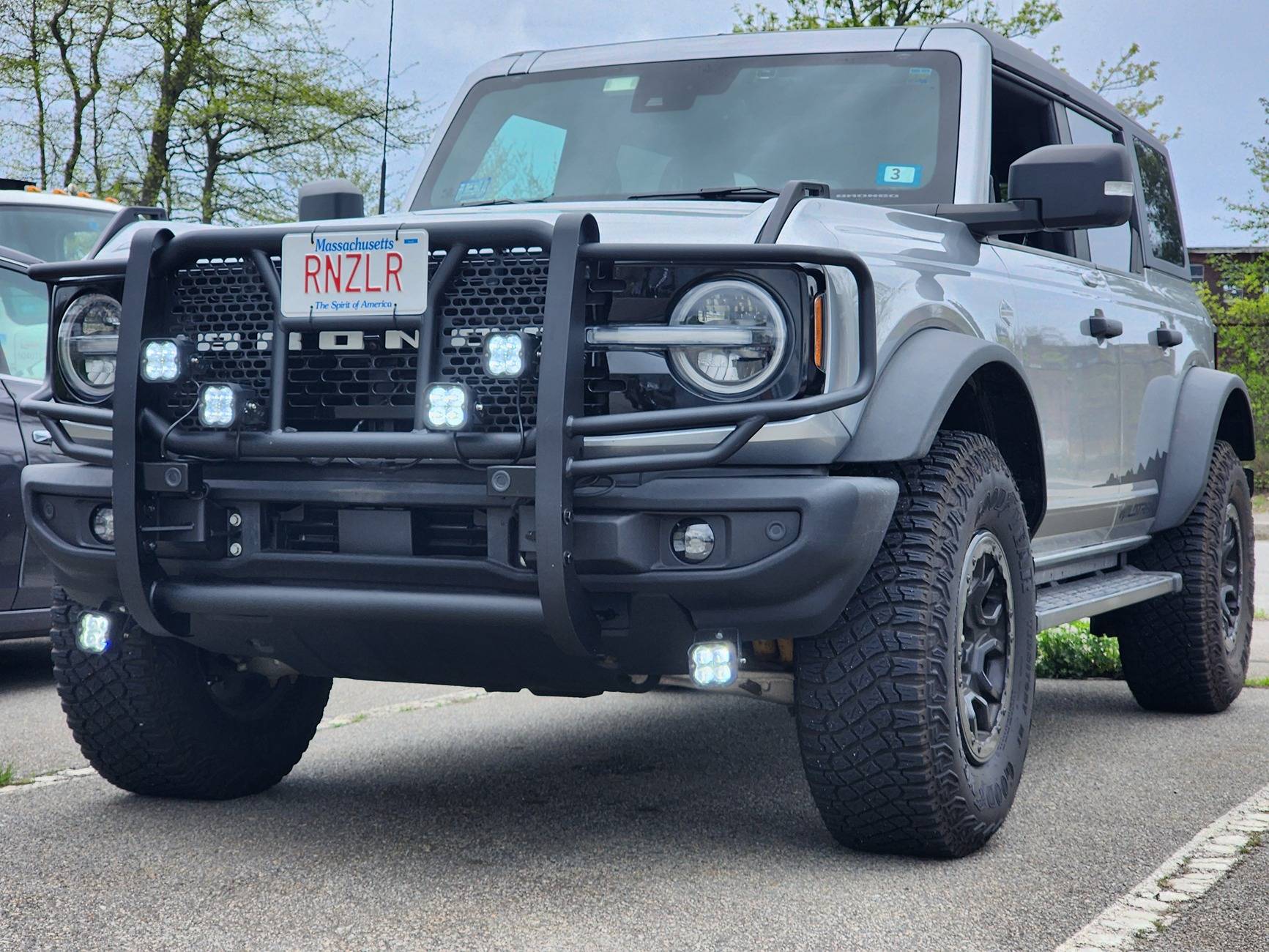 Ford Bronco Control Additional Lights with High Beams…Solution Finally? 20250505_140557