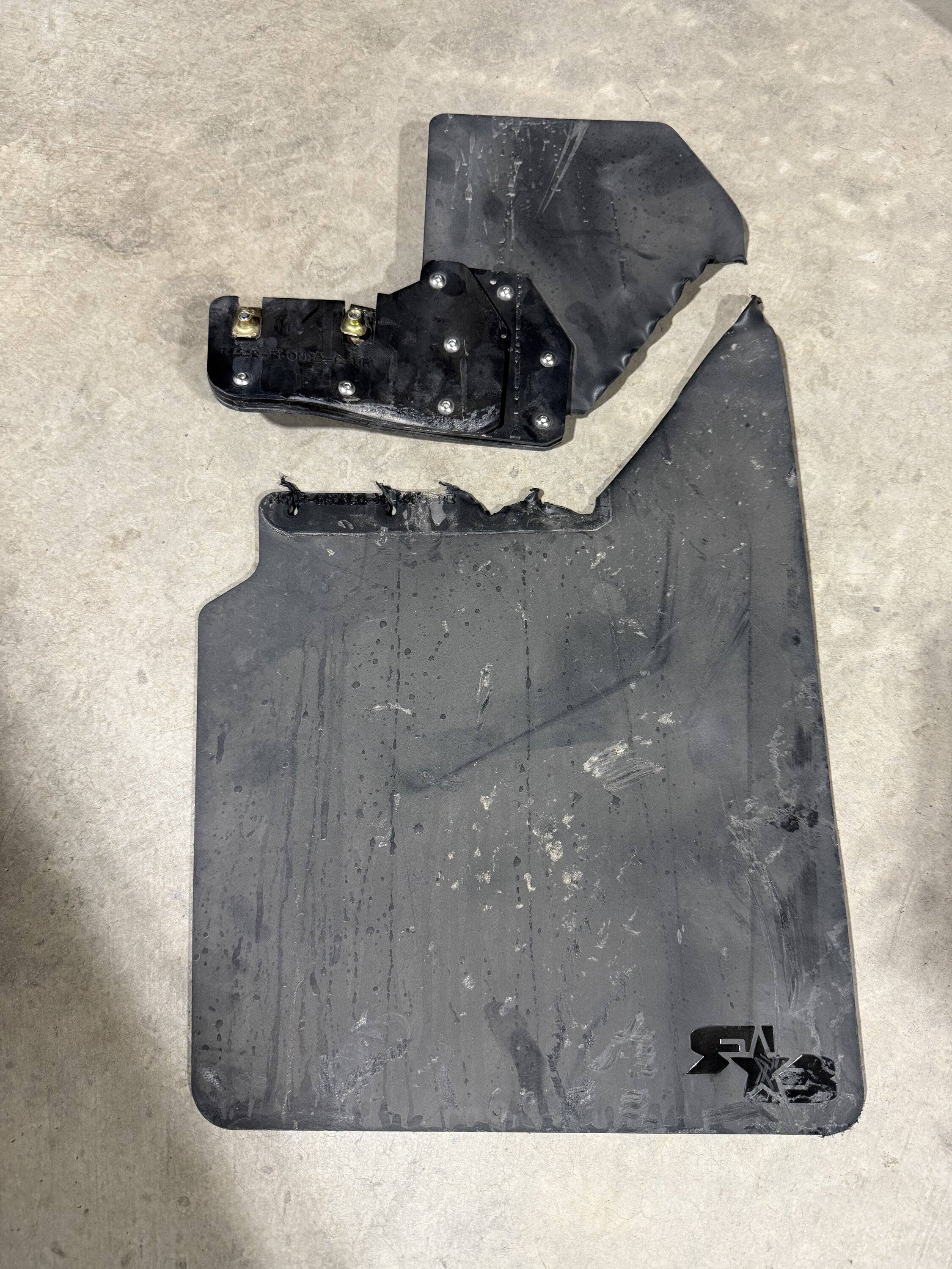Ford Bronco Rokblox XL long mudflap review. tempImagemHMLvT