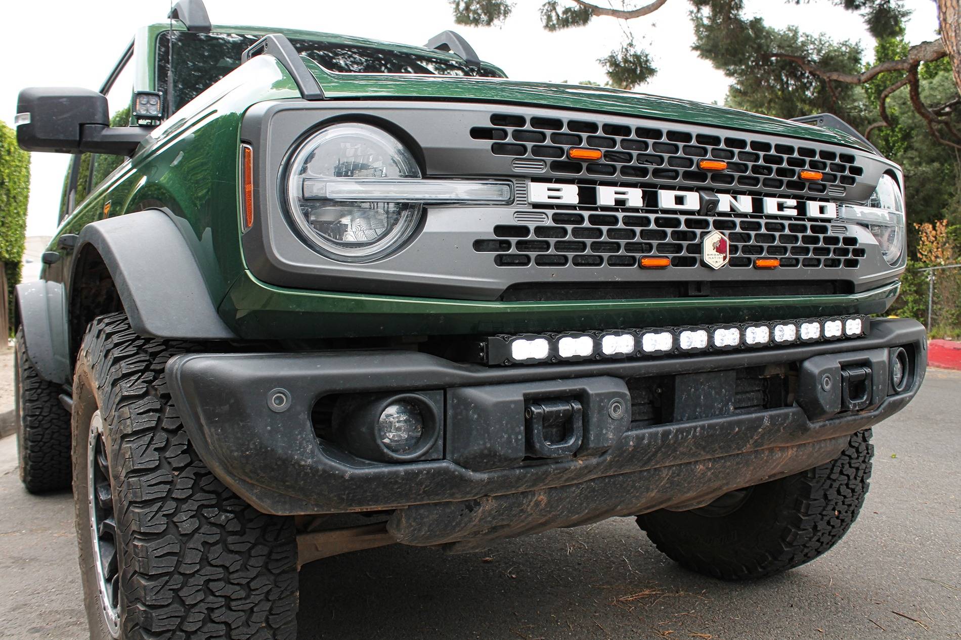 Ford Bronco NEW- Capable Bumper M&R 40" PRO series lightbar IMG_5984