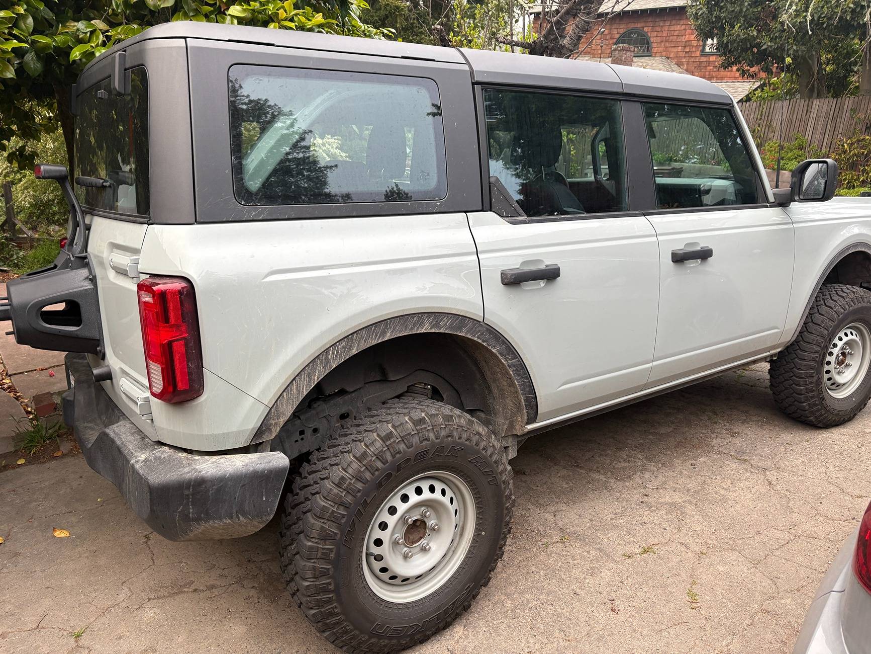 Ford Bronco Black Diamond Steelies Painted Silver on 2025 Big Bend IMG_2356.JPG