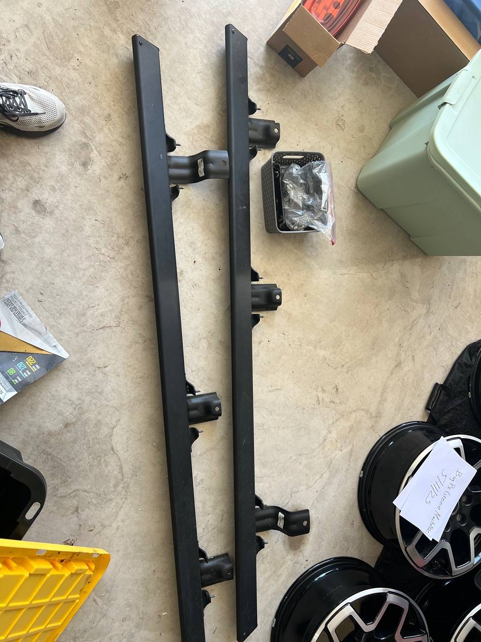 Ford Bronco OEM Rock Rails $75 IMG_4192