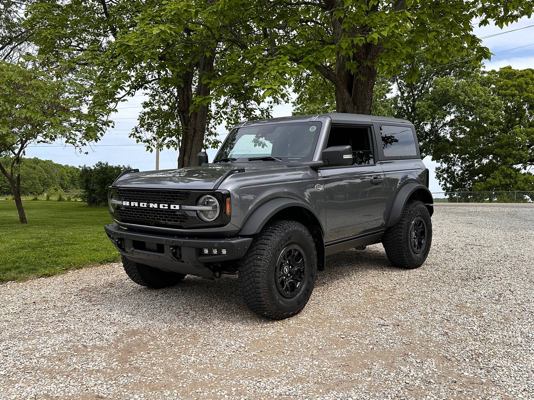 Ford Bronco CARBONIZED GRAY Bronco Club IMG_7189