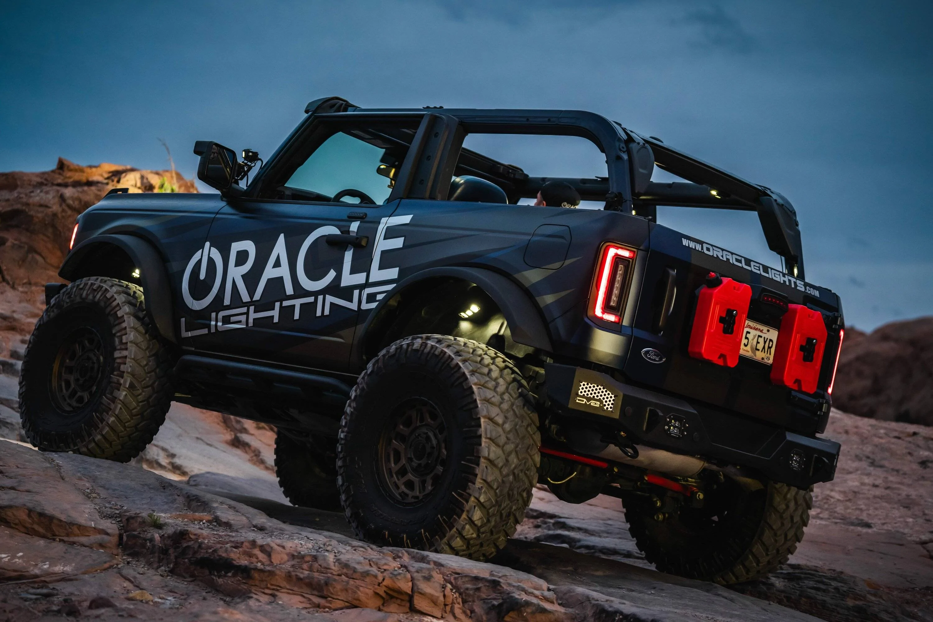 Ford Bronco 📸 Bronco Night Rides – Show Us Your After-Dark Adventures! ORACLE_Lighting_Bronco_Dusk_Rear