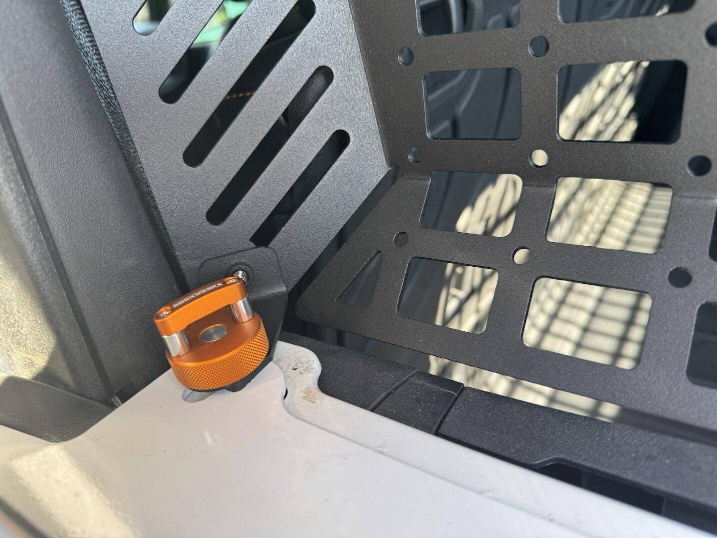 Ford Bronco DV8 Molle + AAL Cargo Shelf 1747094726580-34