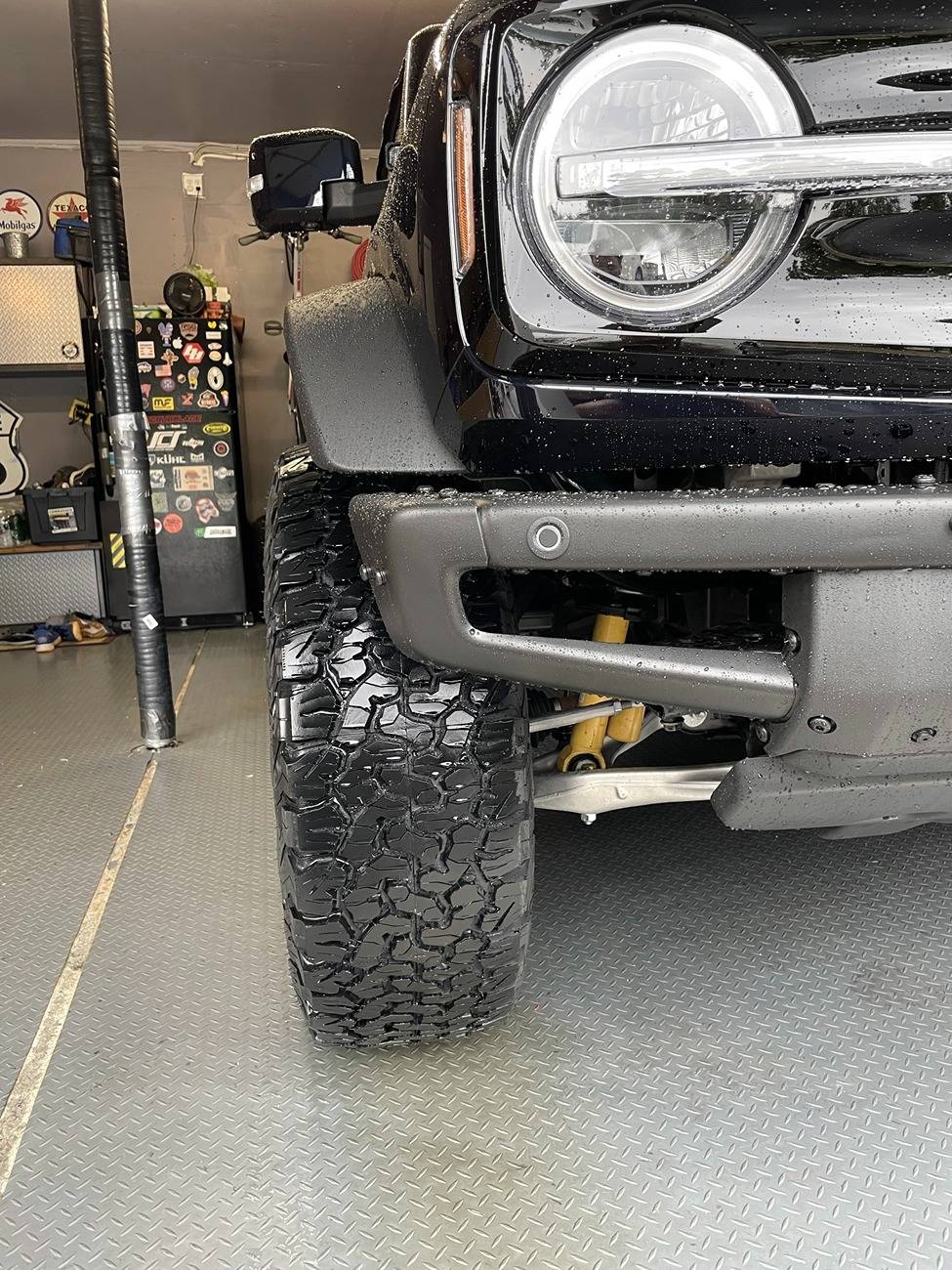 Ford Bronco Offset question bronco_17x8.5ray10