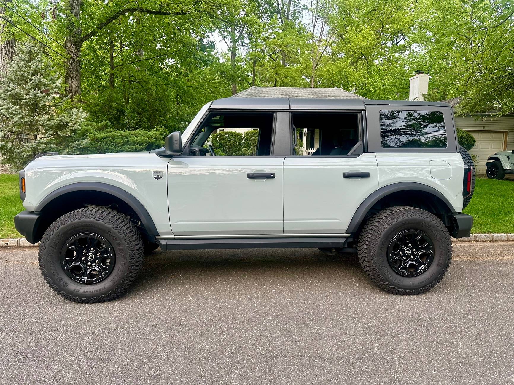 Ford Bronco Front end pointing up after leveling kit IMG_6884