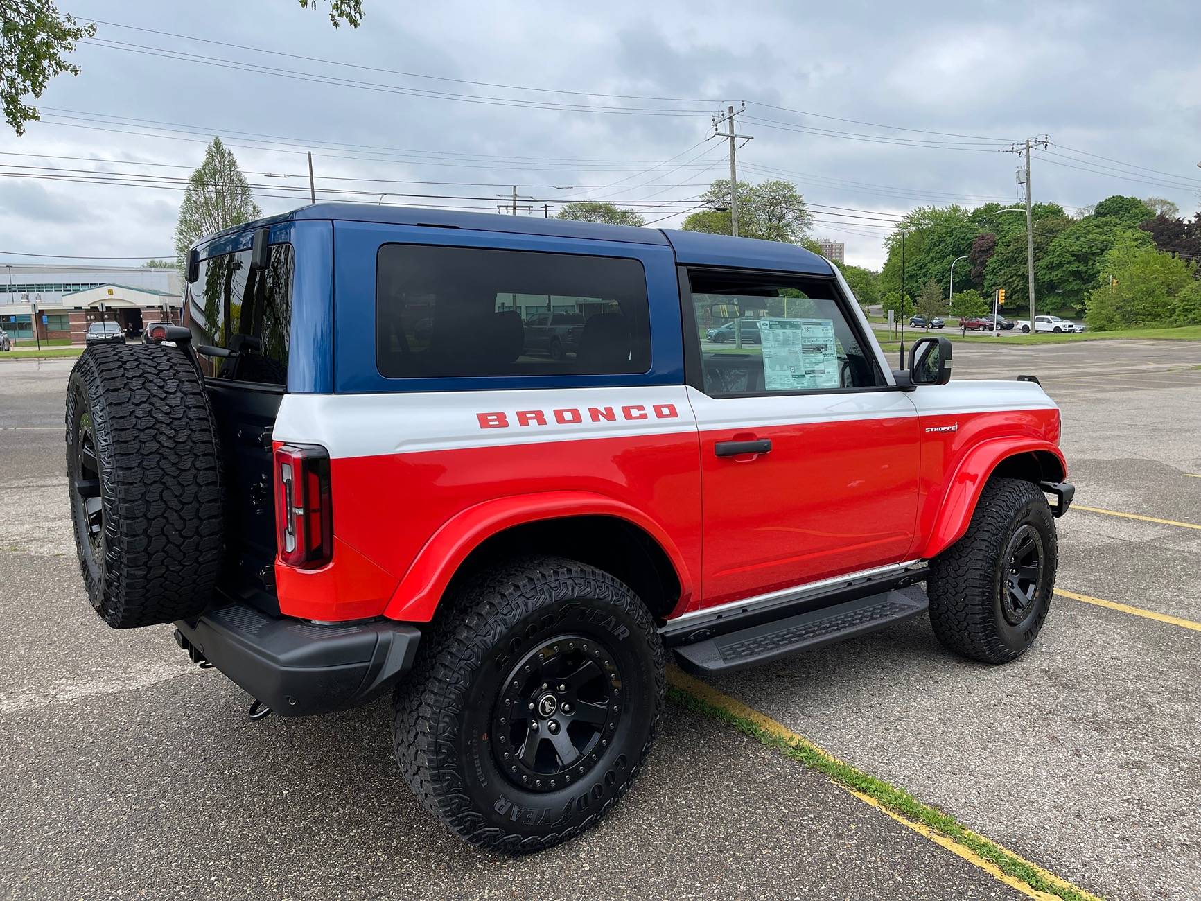 Ford Bronco Anyone order a Stroppe? IMG_0602
